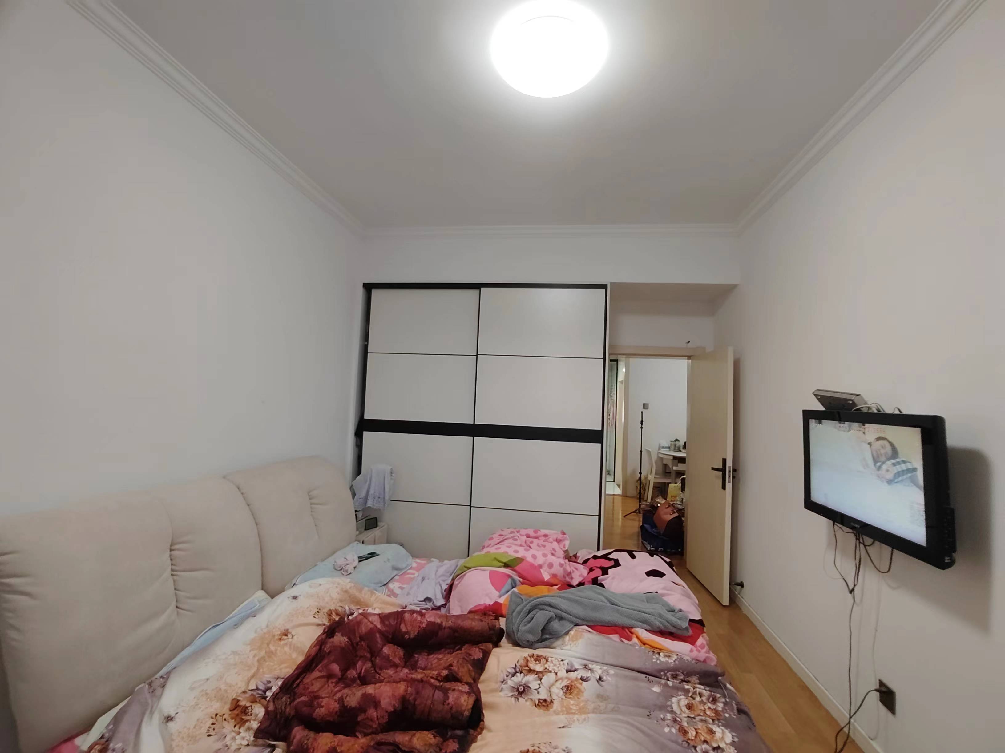 新桃园 2室1厅1卫 76m&sup2;