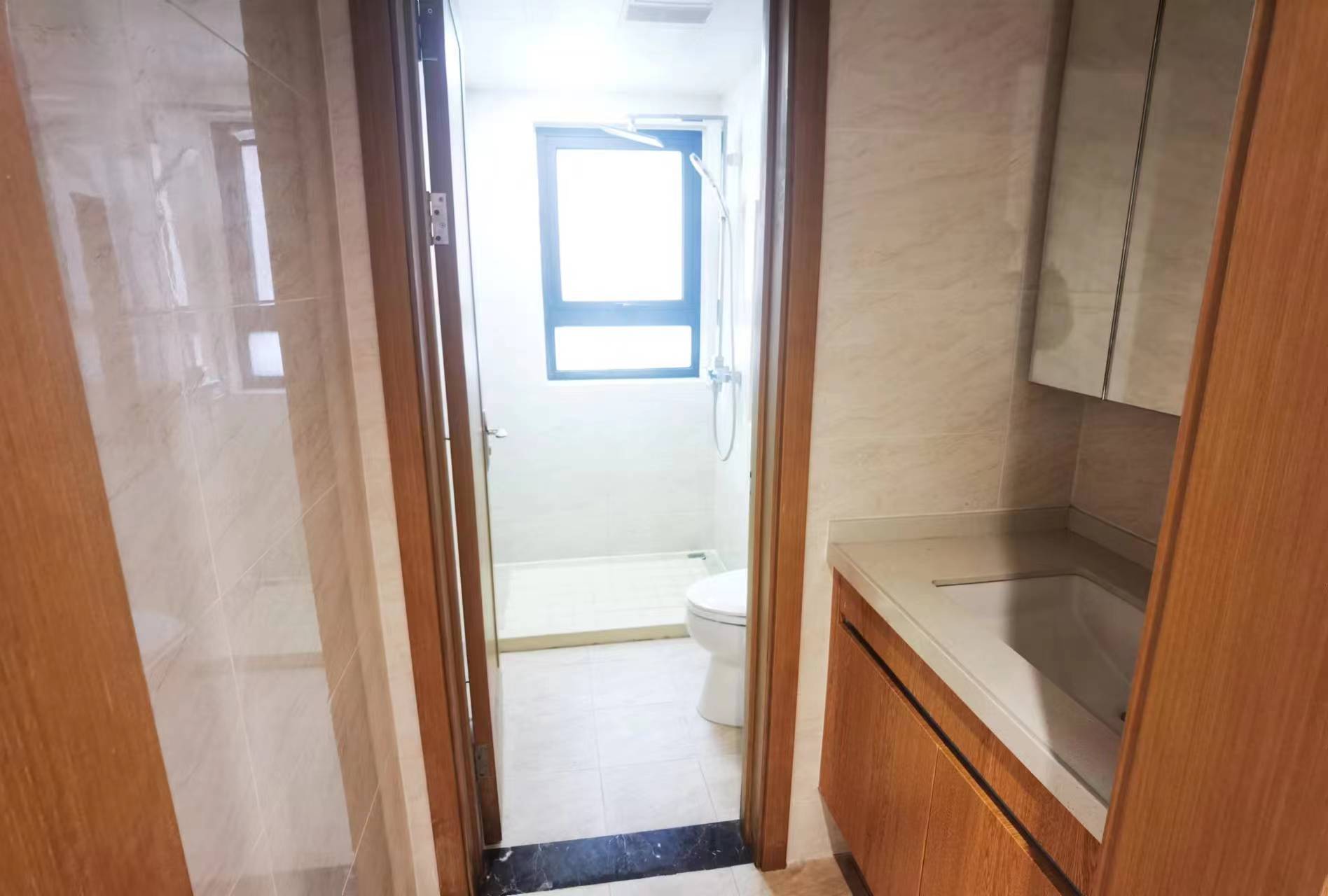 林肯公园 4室2厅2卫 145m&sup2;