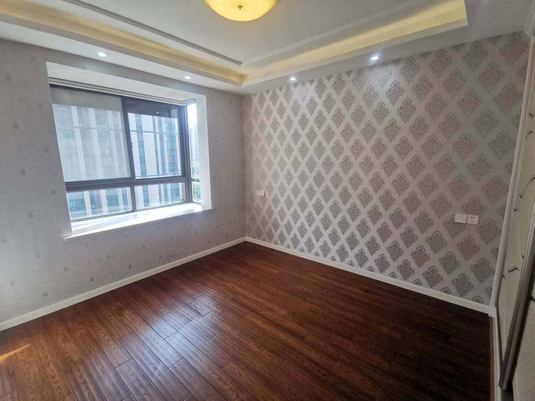 御景澜庭 3室2厅1卫 100m&sup2;
