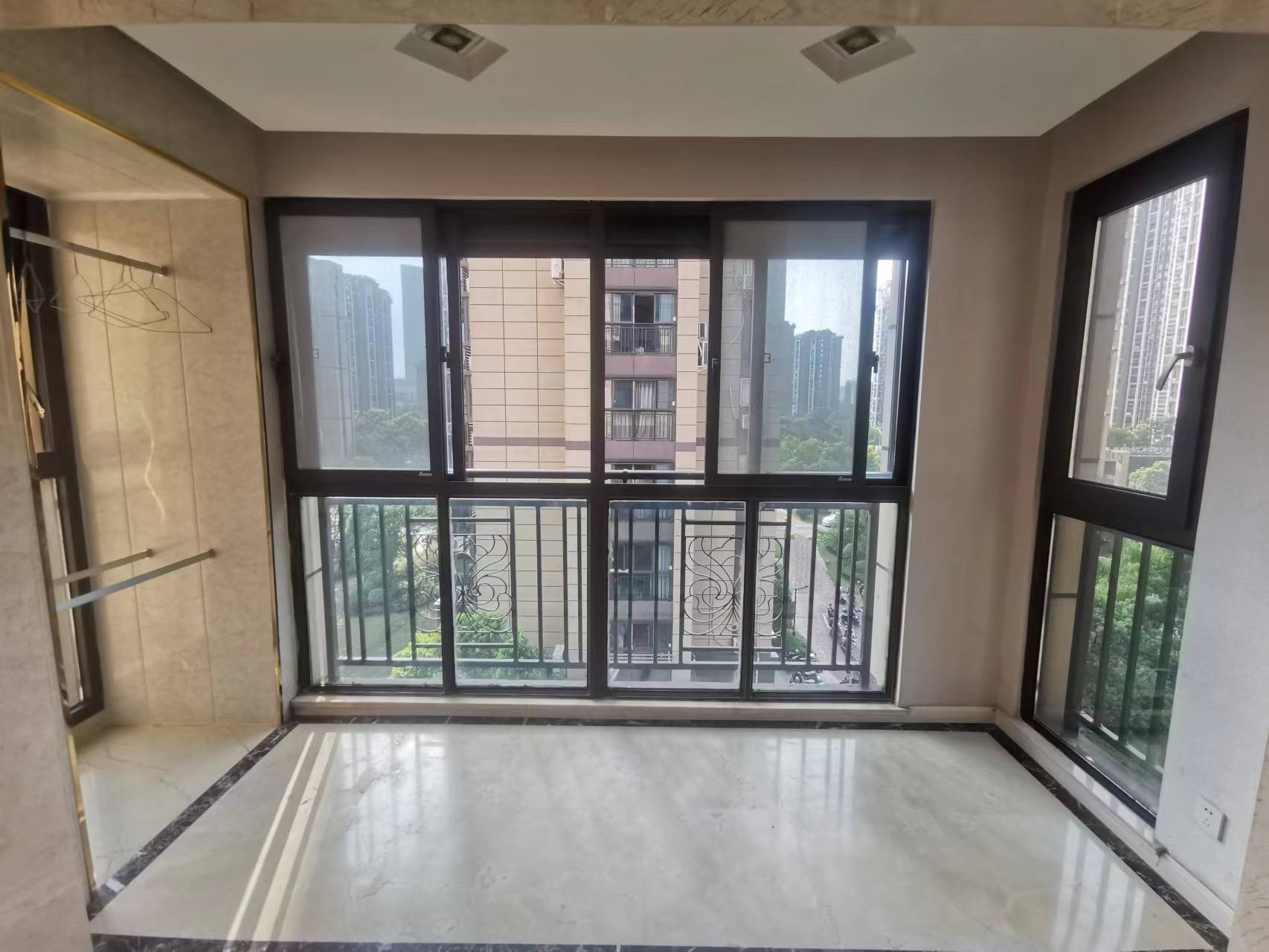 御景澜庭 3室2厅1卫 100m&sup2;