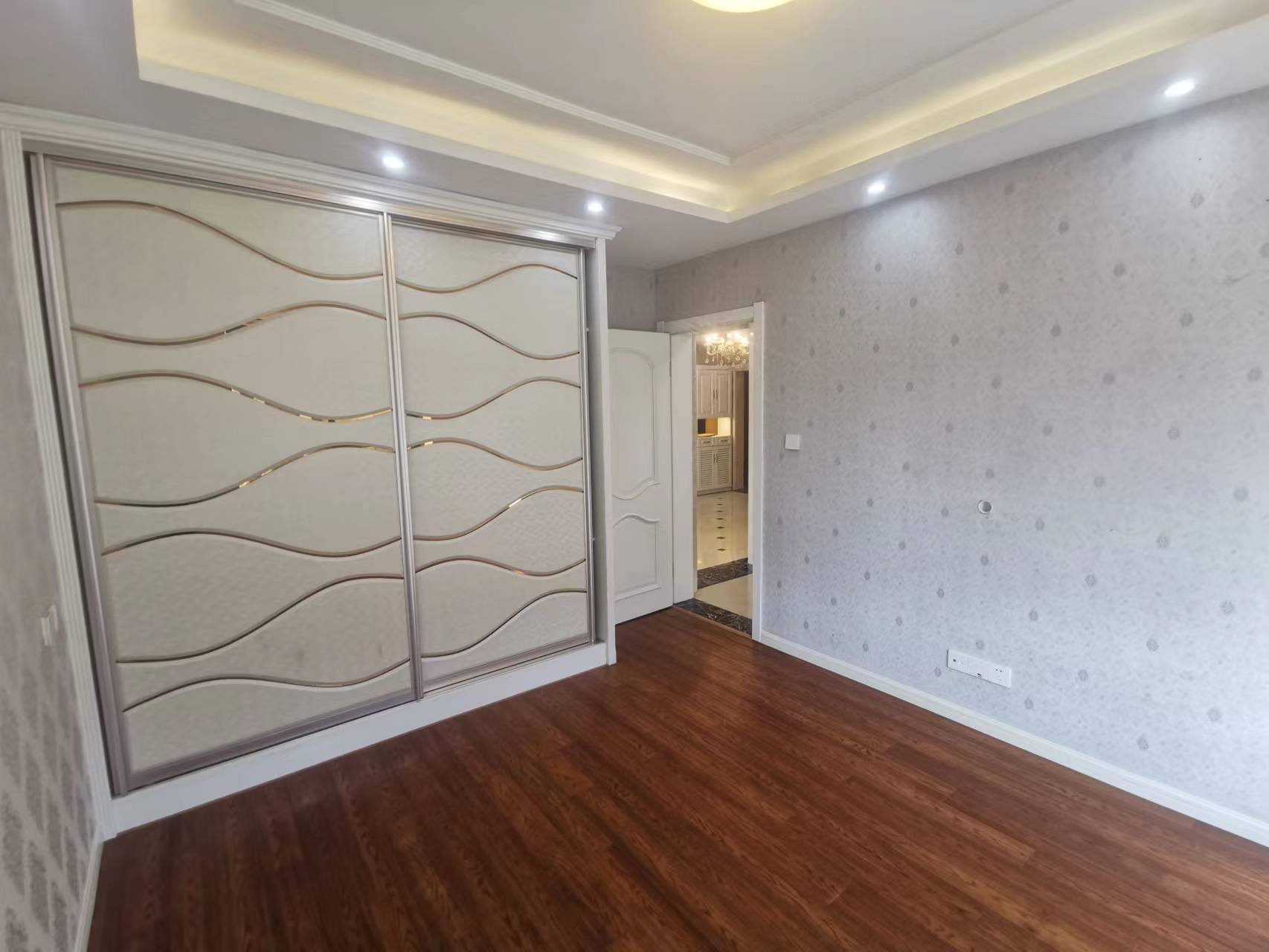 御景澜庭 3室2厅1卫 100.3m&sup2;