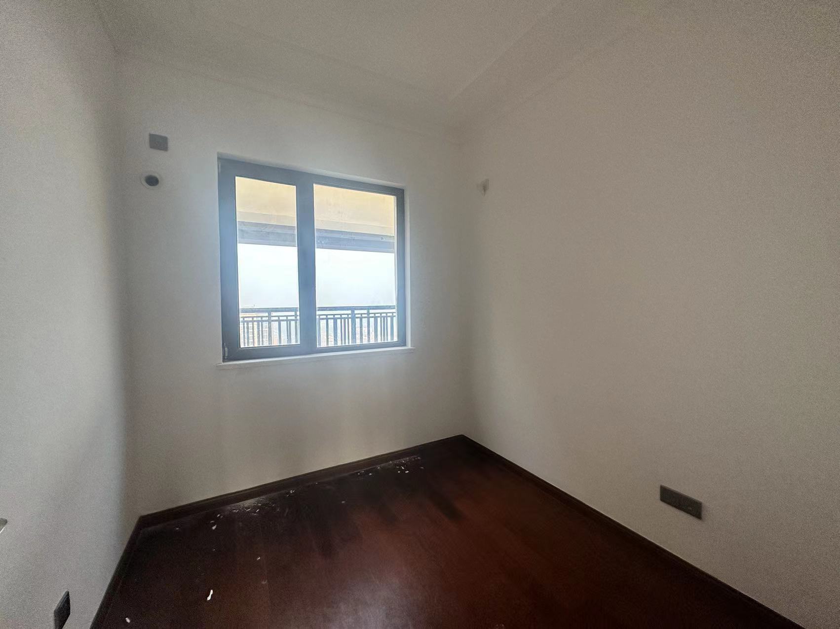 富力院士廷 3室2厅2卫 119m&sup2;
