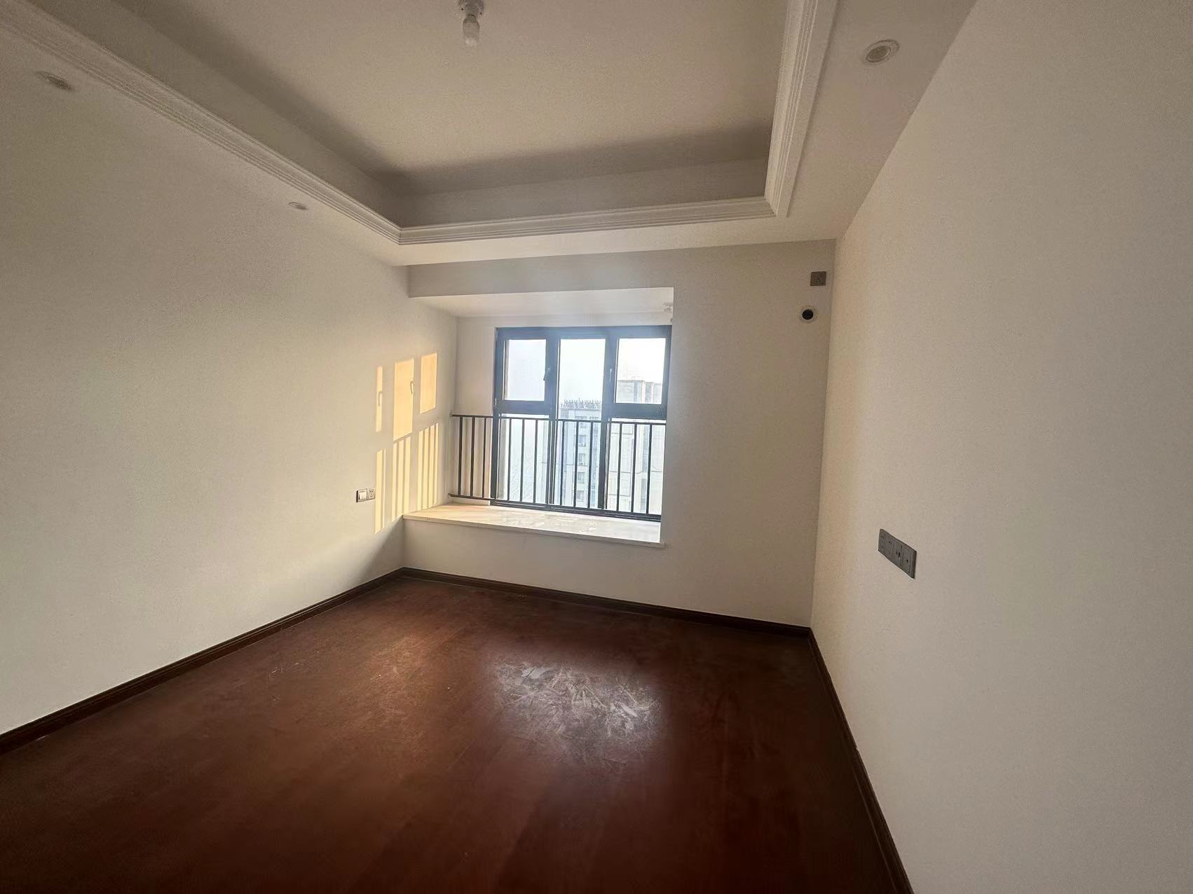 富力院士廷 3室2厅2卫 119m&sup2;