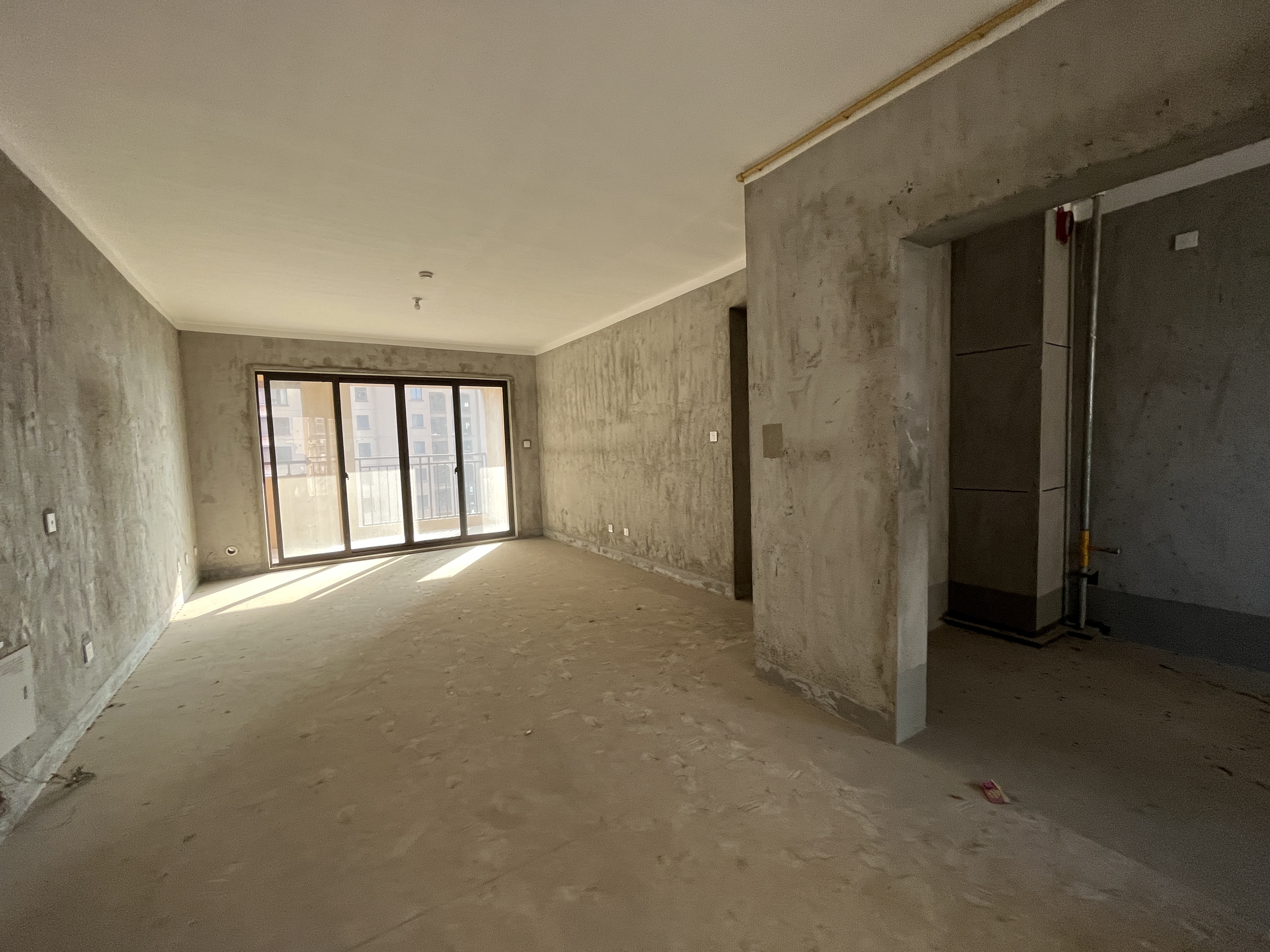 华强城 3室2厅2卫 128.3m&sup2;