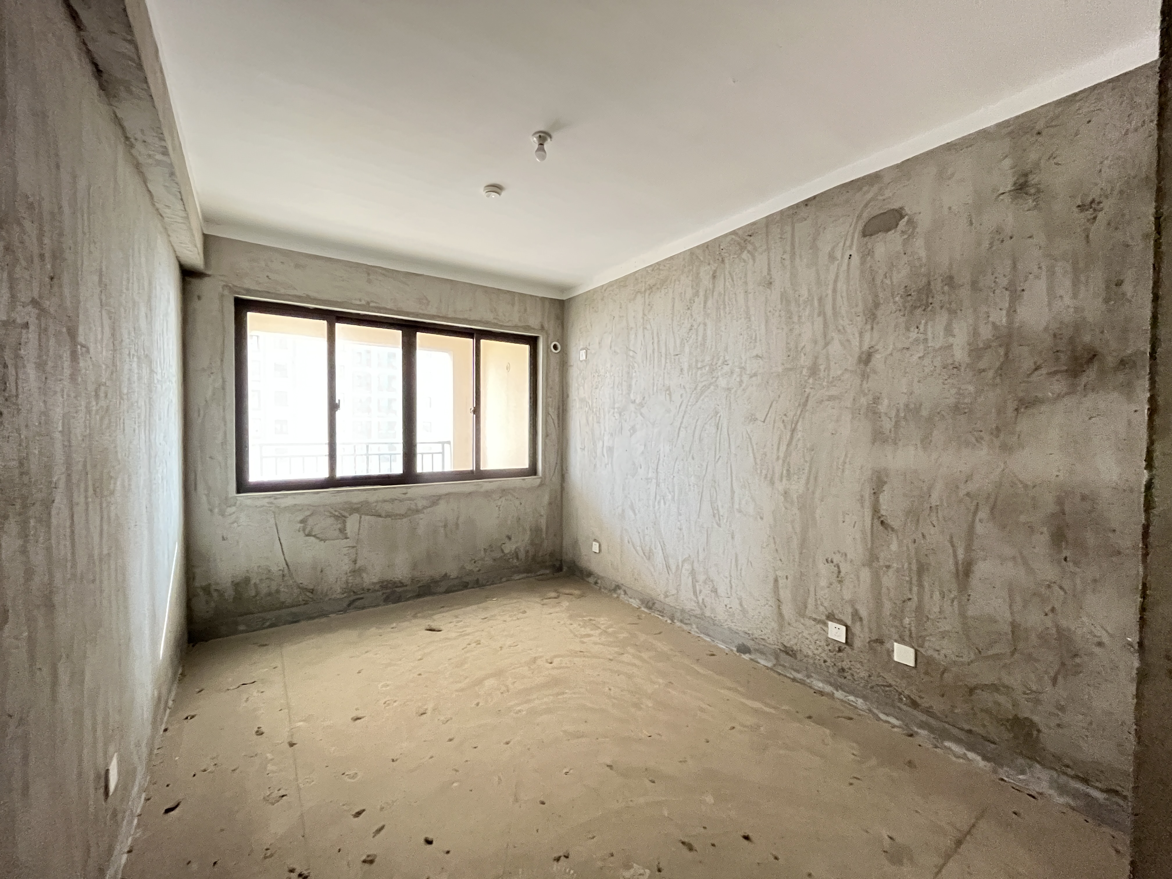 华强城 3室2厅2卫 128.3m&sup2;