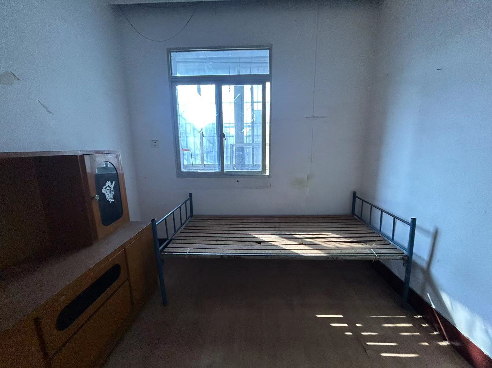 孩儿巷北路68号 3室1厅1卫 79.00m&sup2;