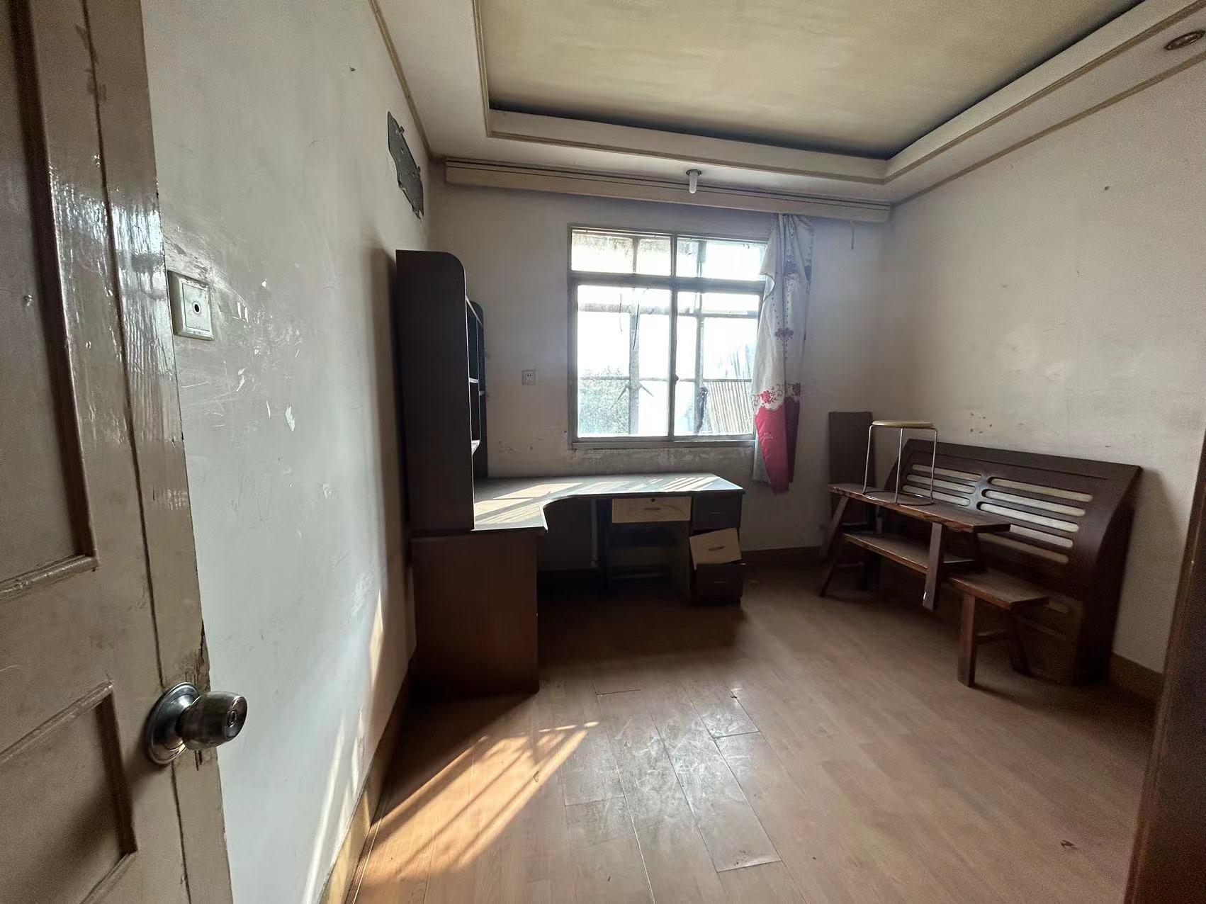 孩儿巷北路68号 3室1厅1卫 79.00m&sup2;
