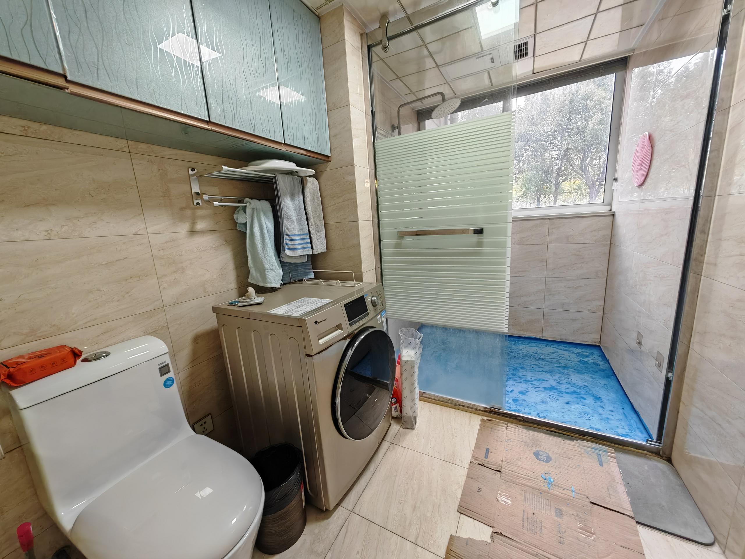 三里墩花苑 3室2厅2卫 136.00m&sup2;