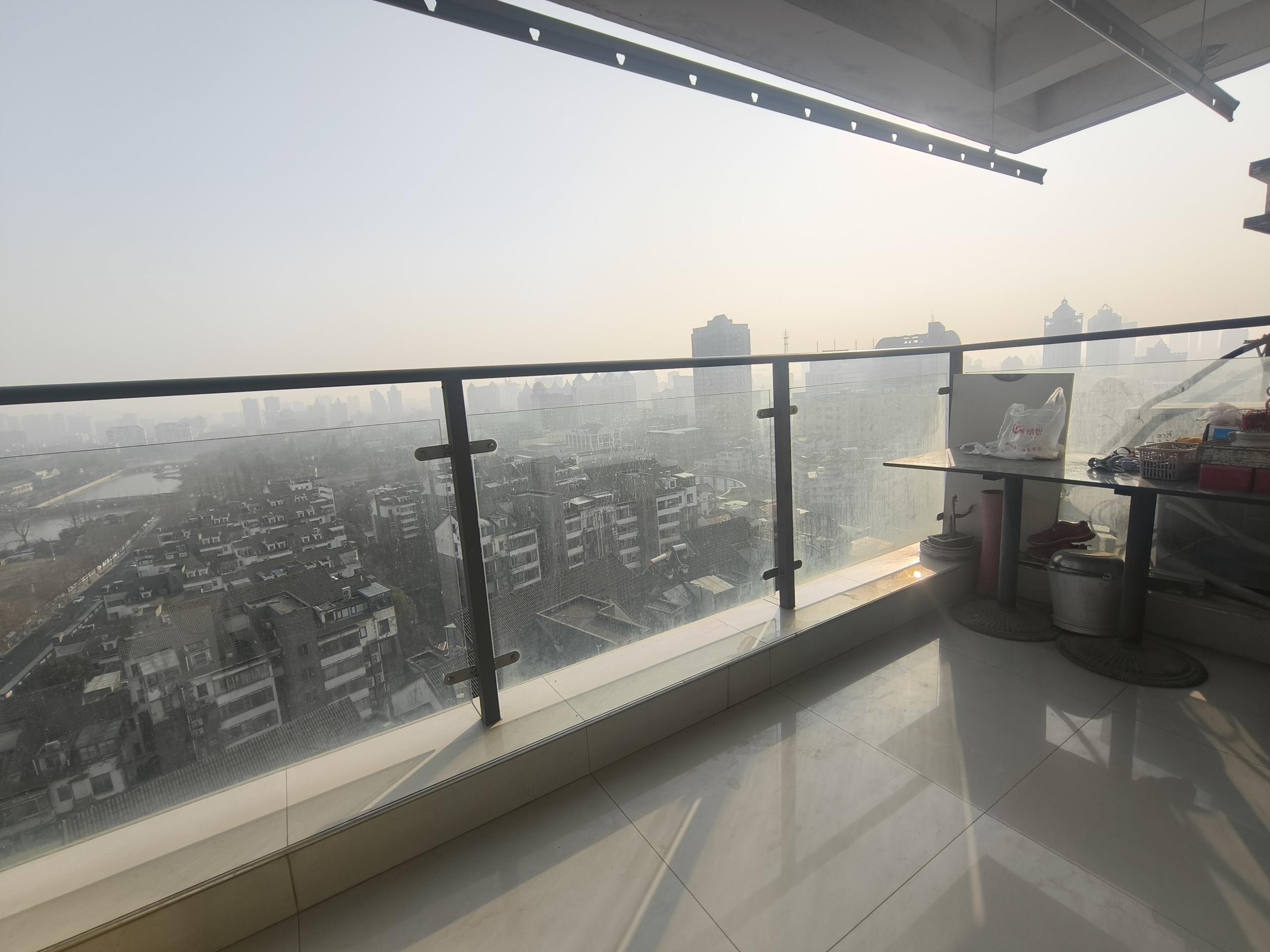 江海名苑南区 3室2厅2卫 156.00m&sup2;