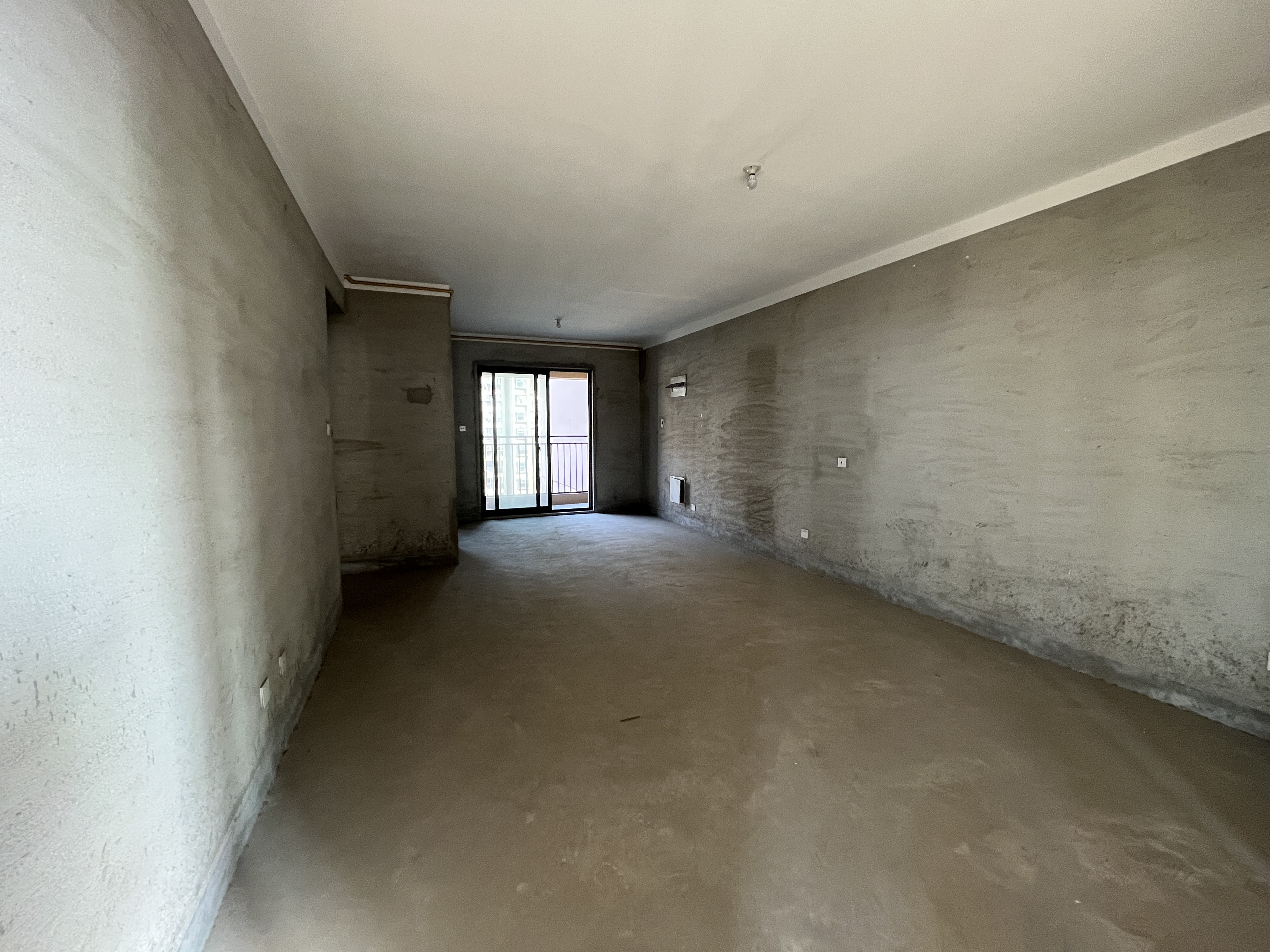 华强城 3室2厅2卫 128m&sup2;