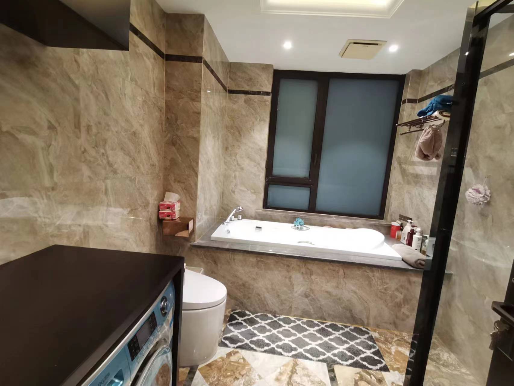 星光耀广场 5室2厅4卫 226.00m&sup2;