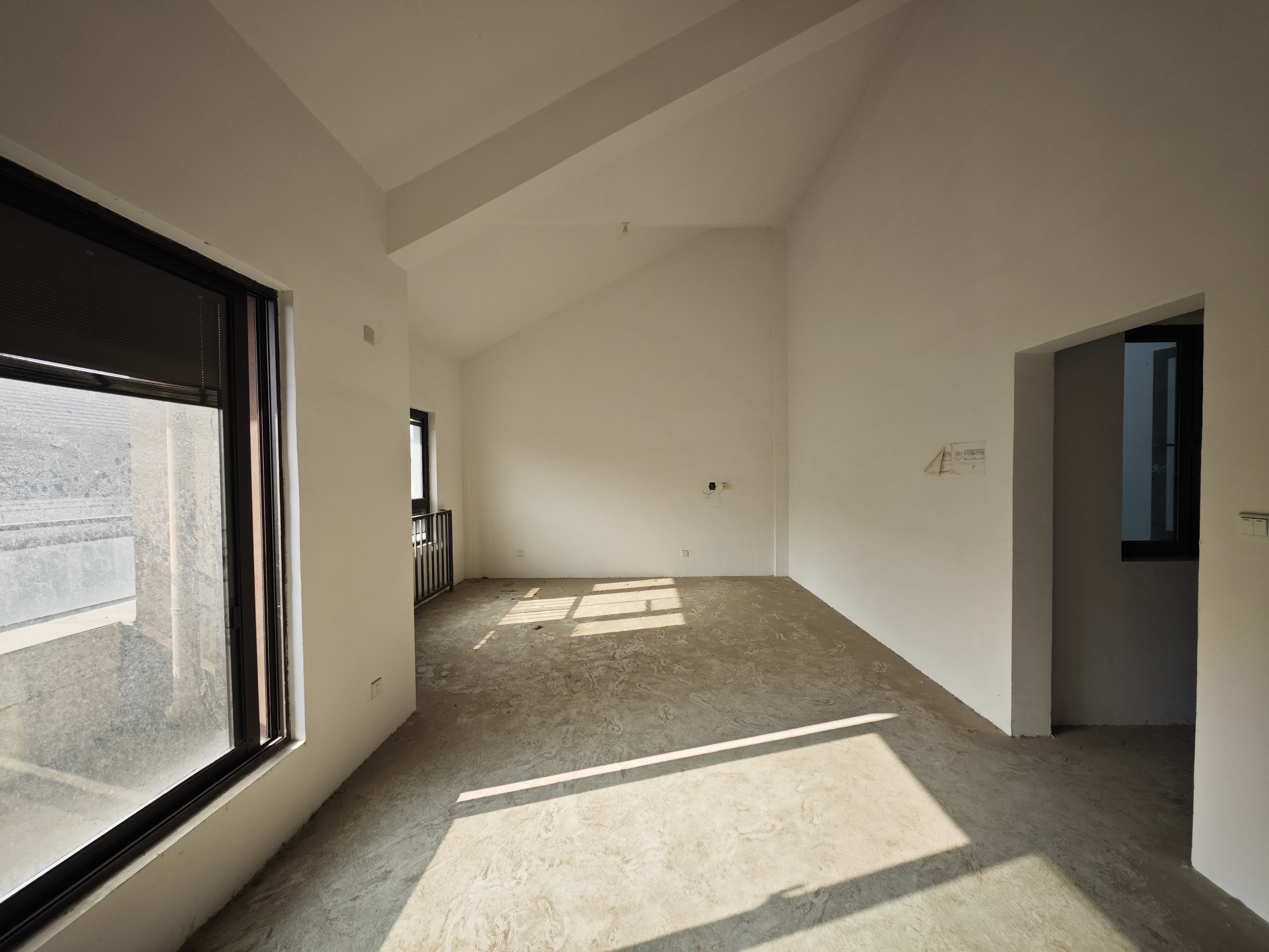 南通别业 5室2厅4卫 268.00m²