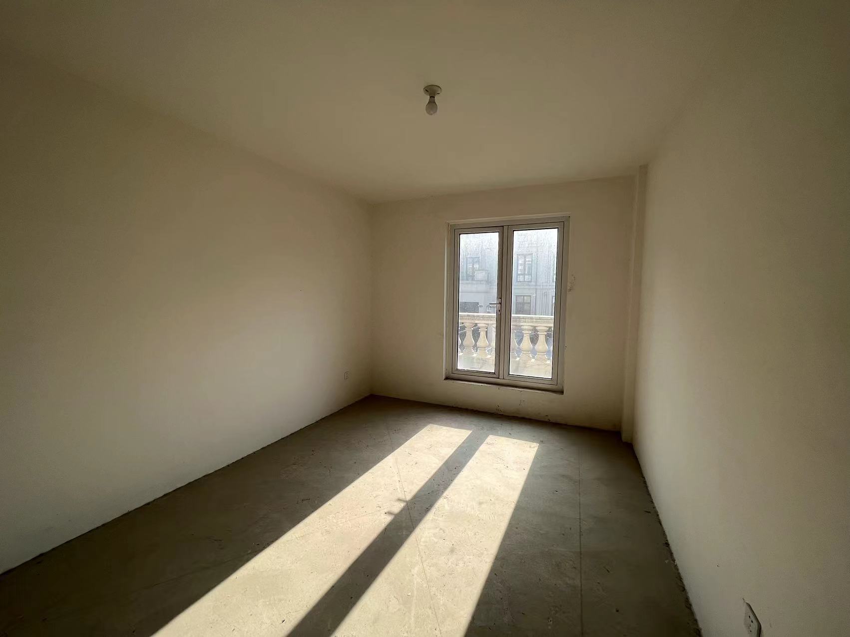 顺发御园 5室2厅4卫 333.57m&sup2;