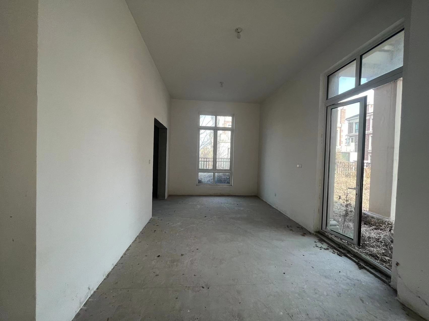 顺发御园 5室2厅4卫 333.57m&sup2;