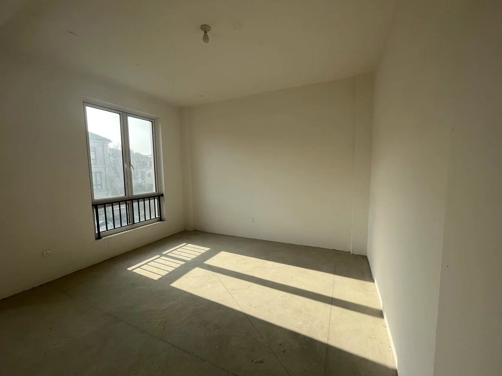 顺发御园 5室2厅4卫 333.57m&sup2;