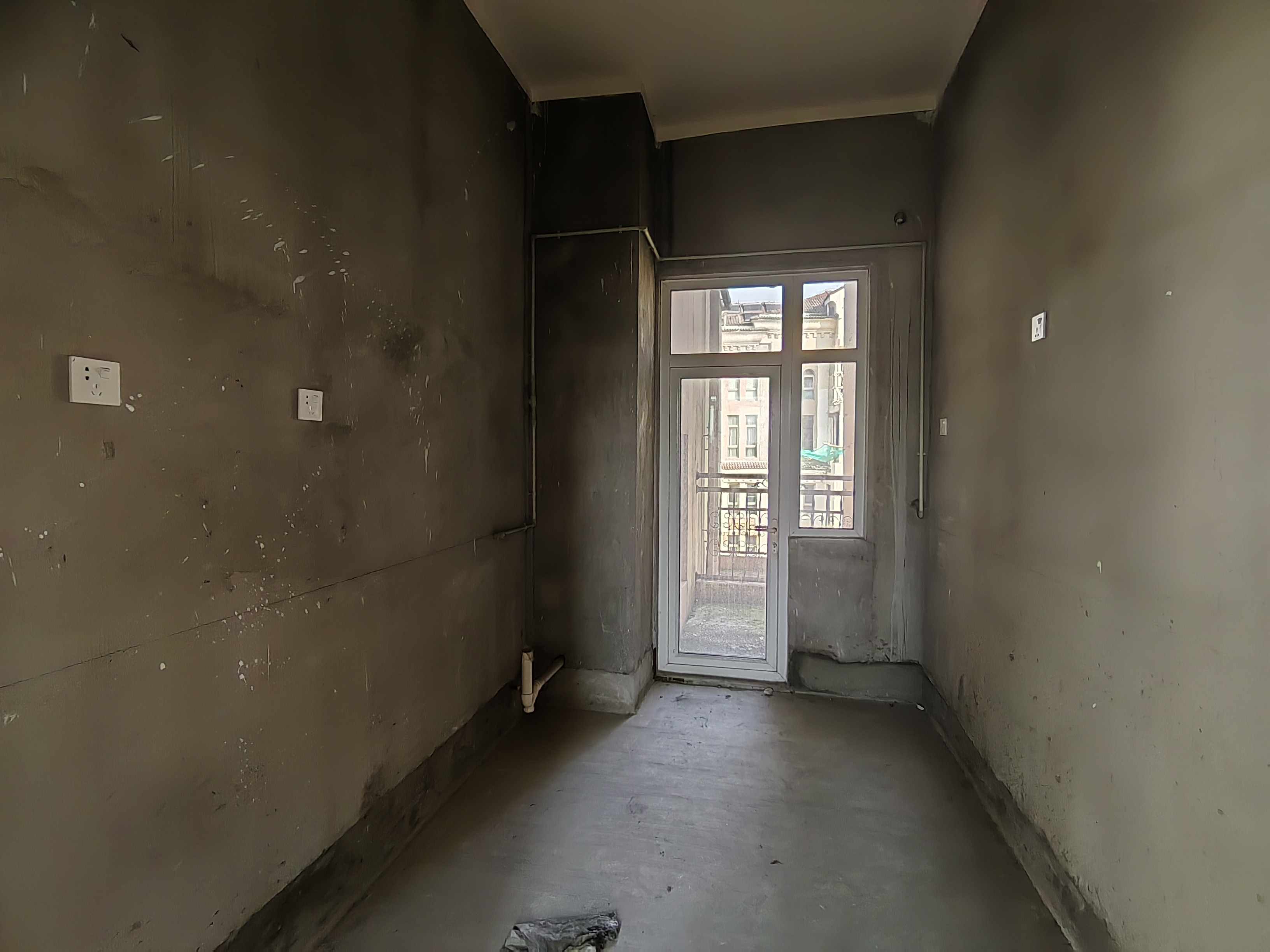 军山花园 3室2厅2卫 180m&sup2;