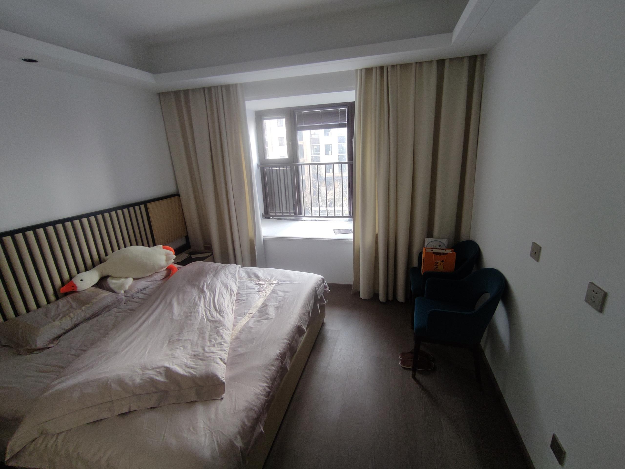 珑府 4室2厅2卫 143m&sup2;