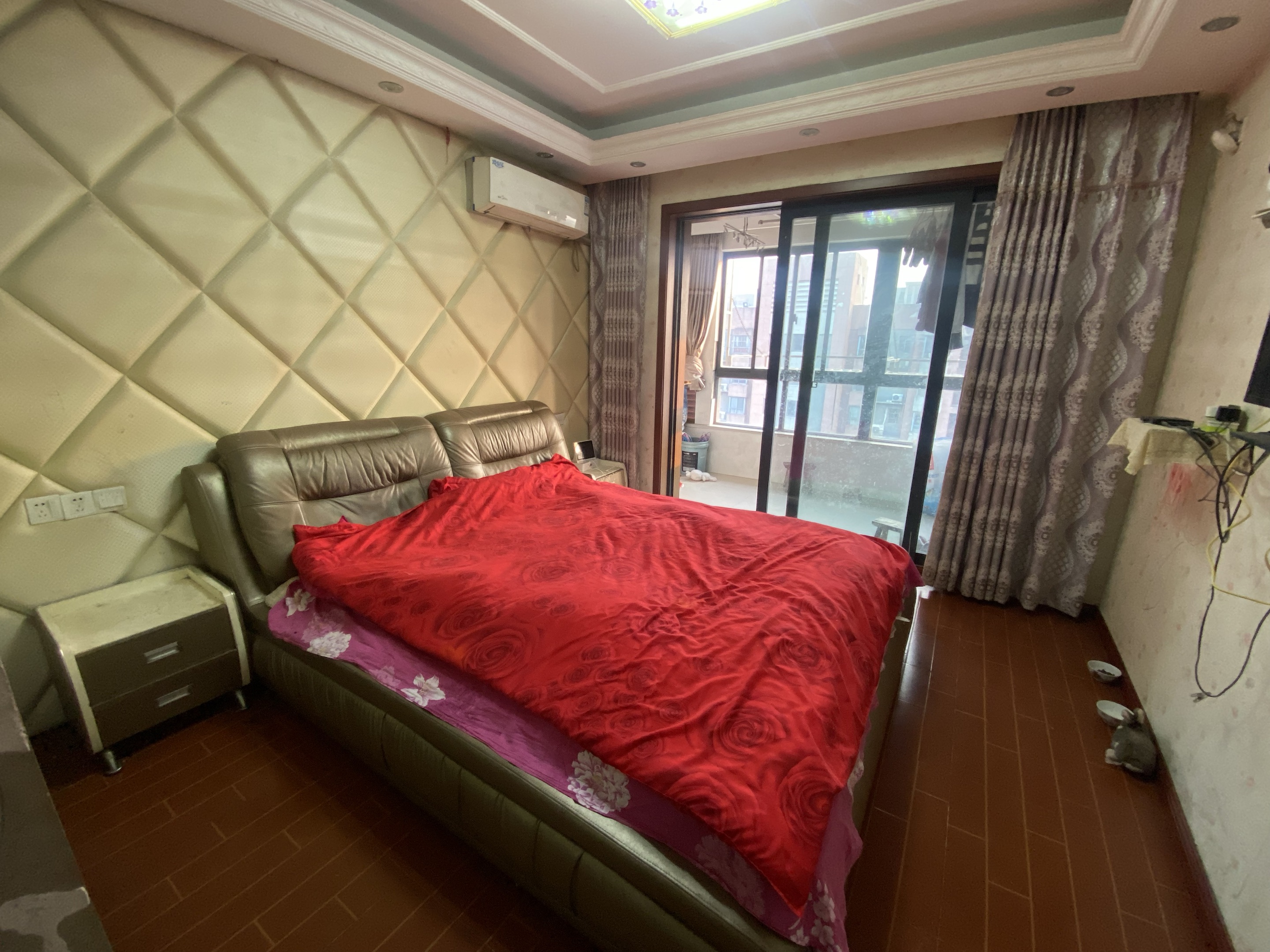 炜赋花苑 3室2厅1卫 92.00m&sup2;