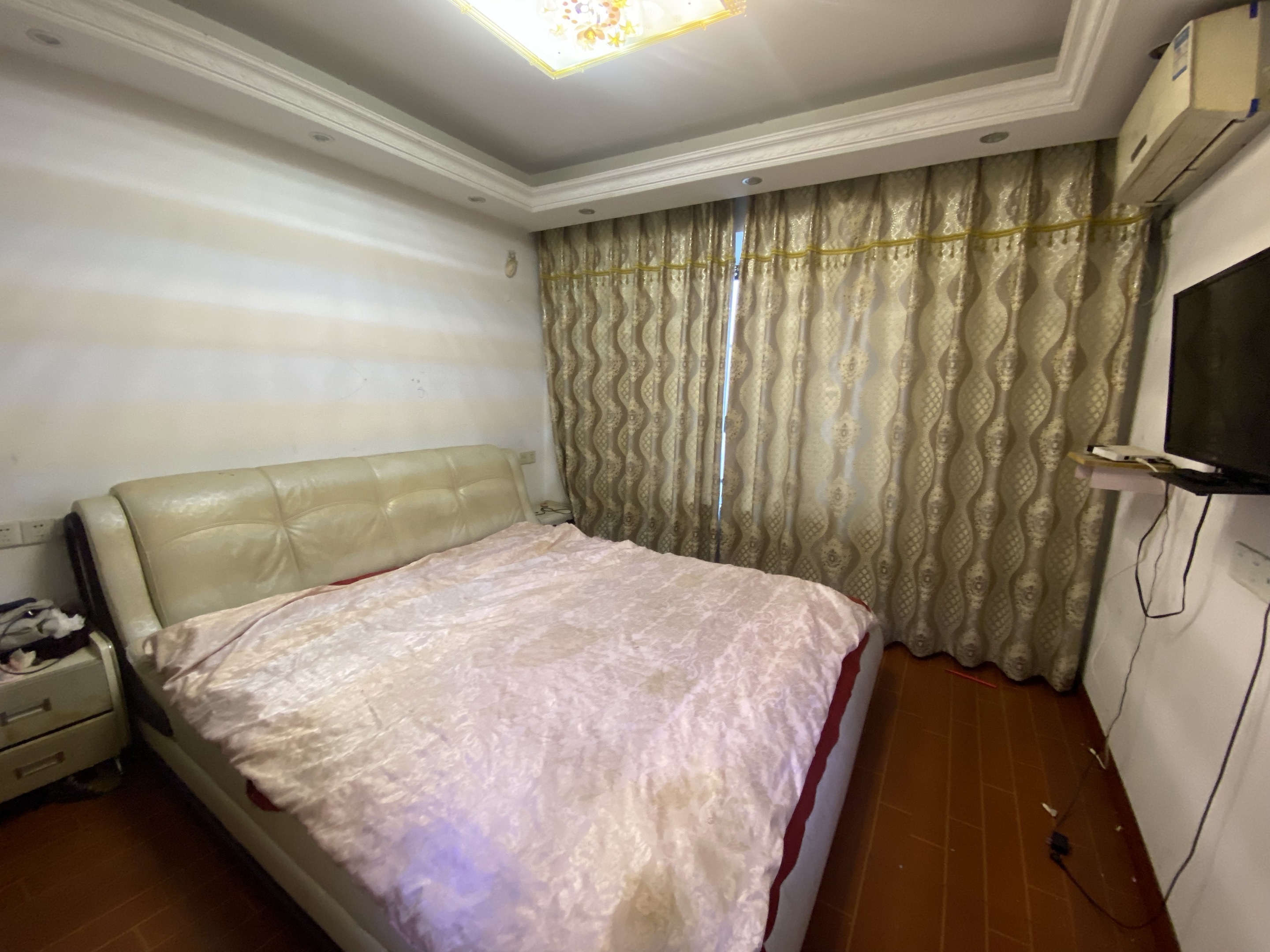 炜赋花苑 3室2厅1卫 92.00m&sup2;