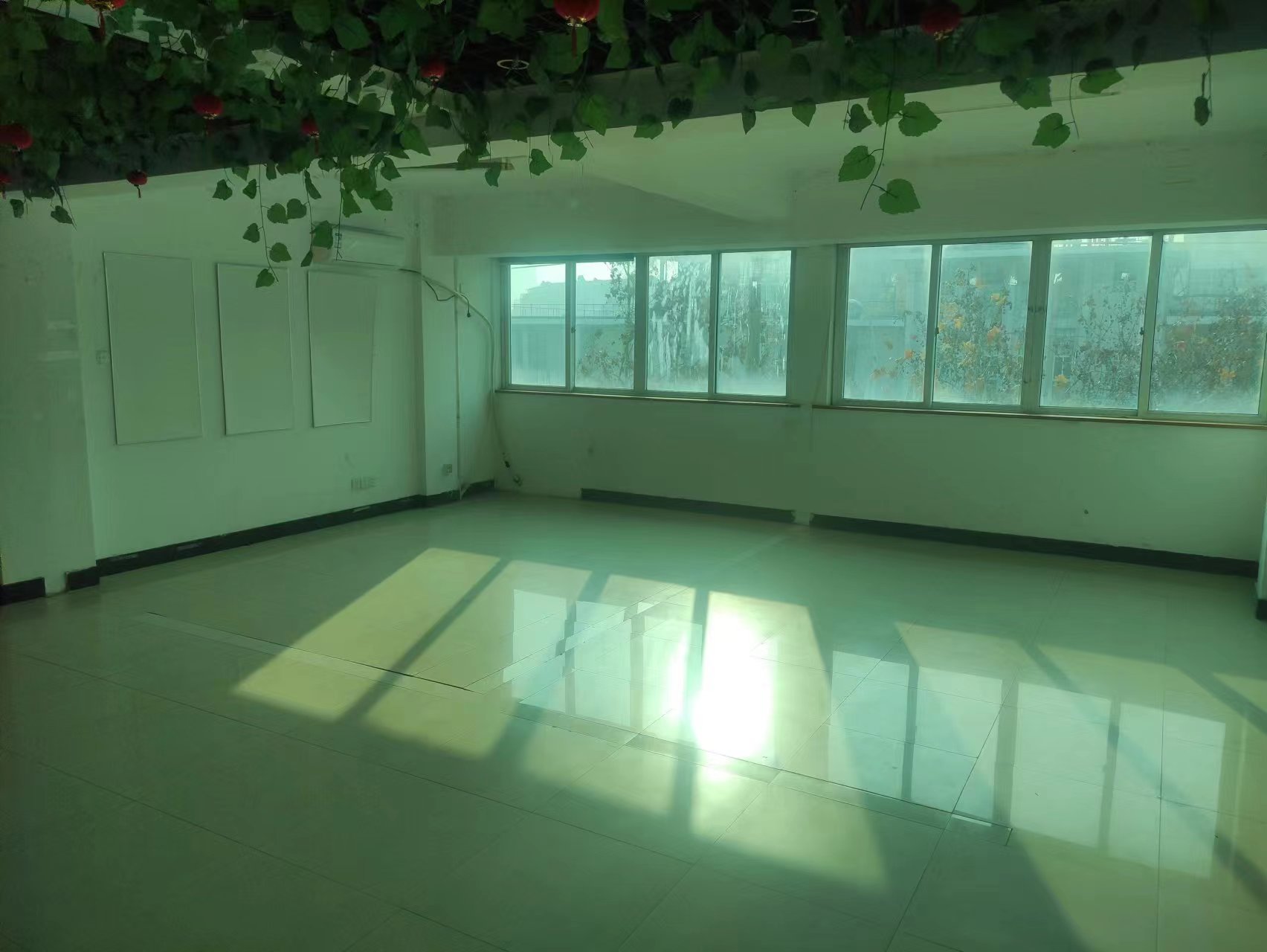 小石桥花苑 3室2厅2卫 122.00m&sup2;