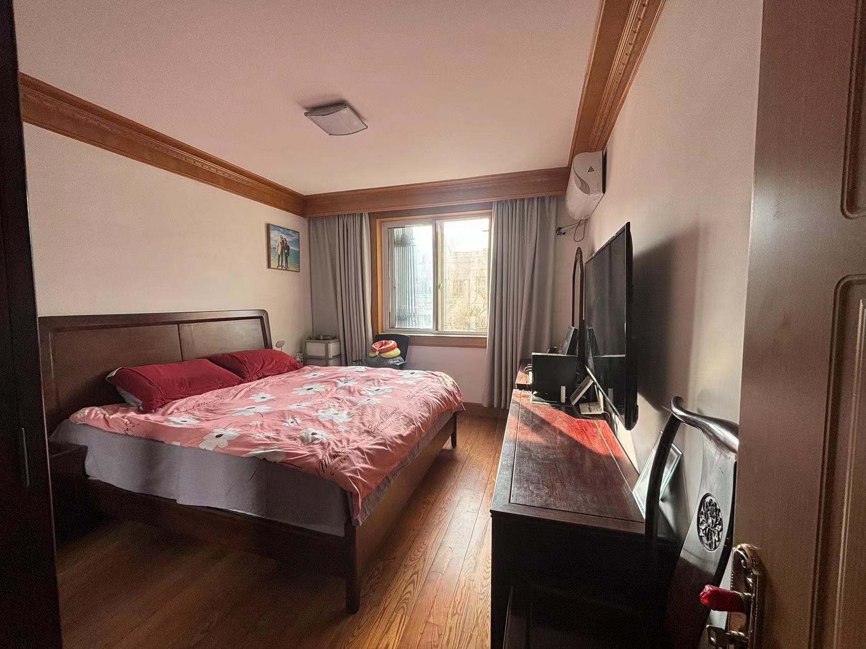 虹桥东村 2室1厅1卫 85m&sup2;