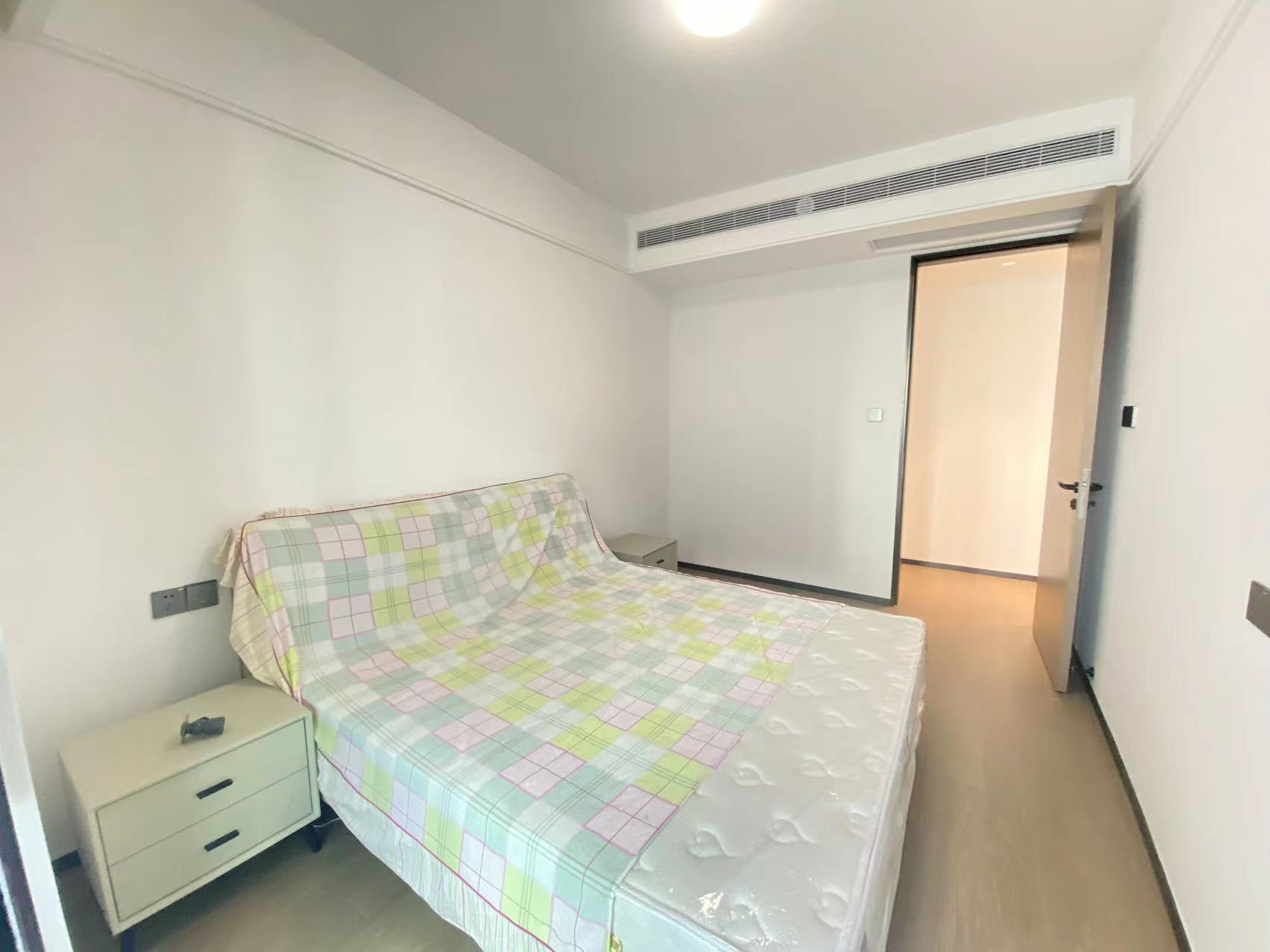 滨江道静园 3室2厅2卫 143.00m&sup2;