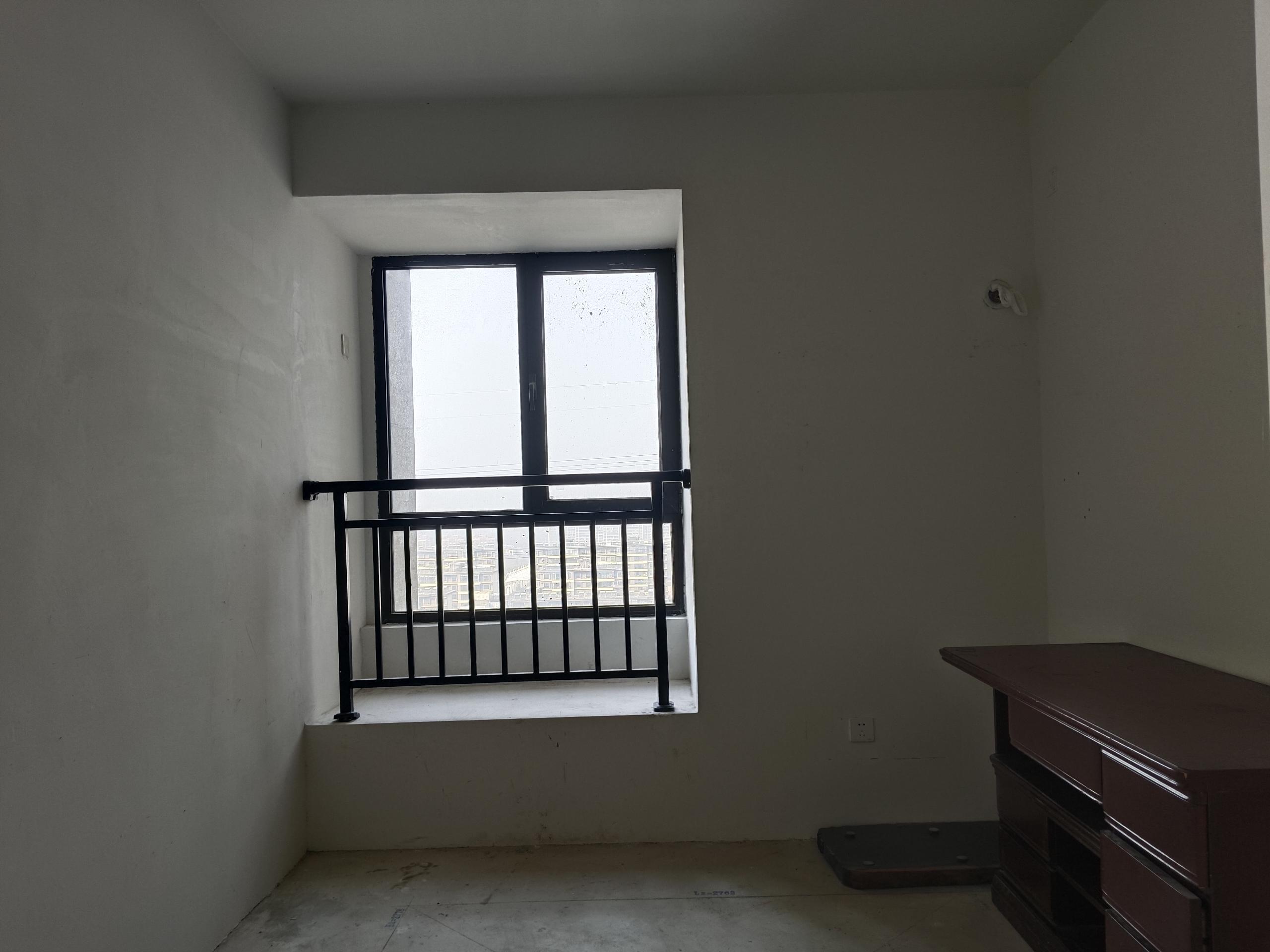 苏建阳光新城 4室2厅2卫 142m&sup2;
