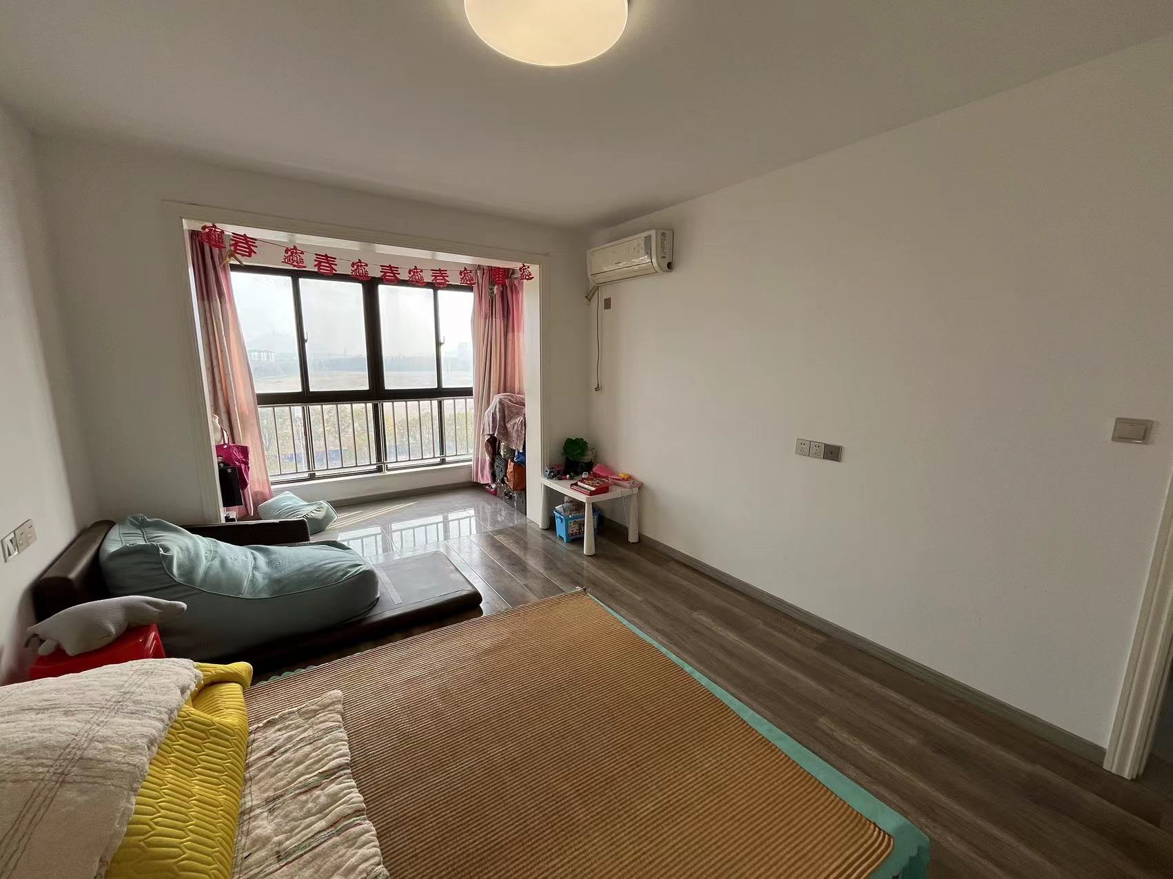 临江家园 2室2厅1卫 95m&sup2;