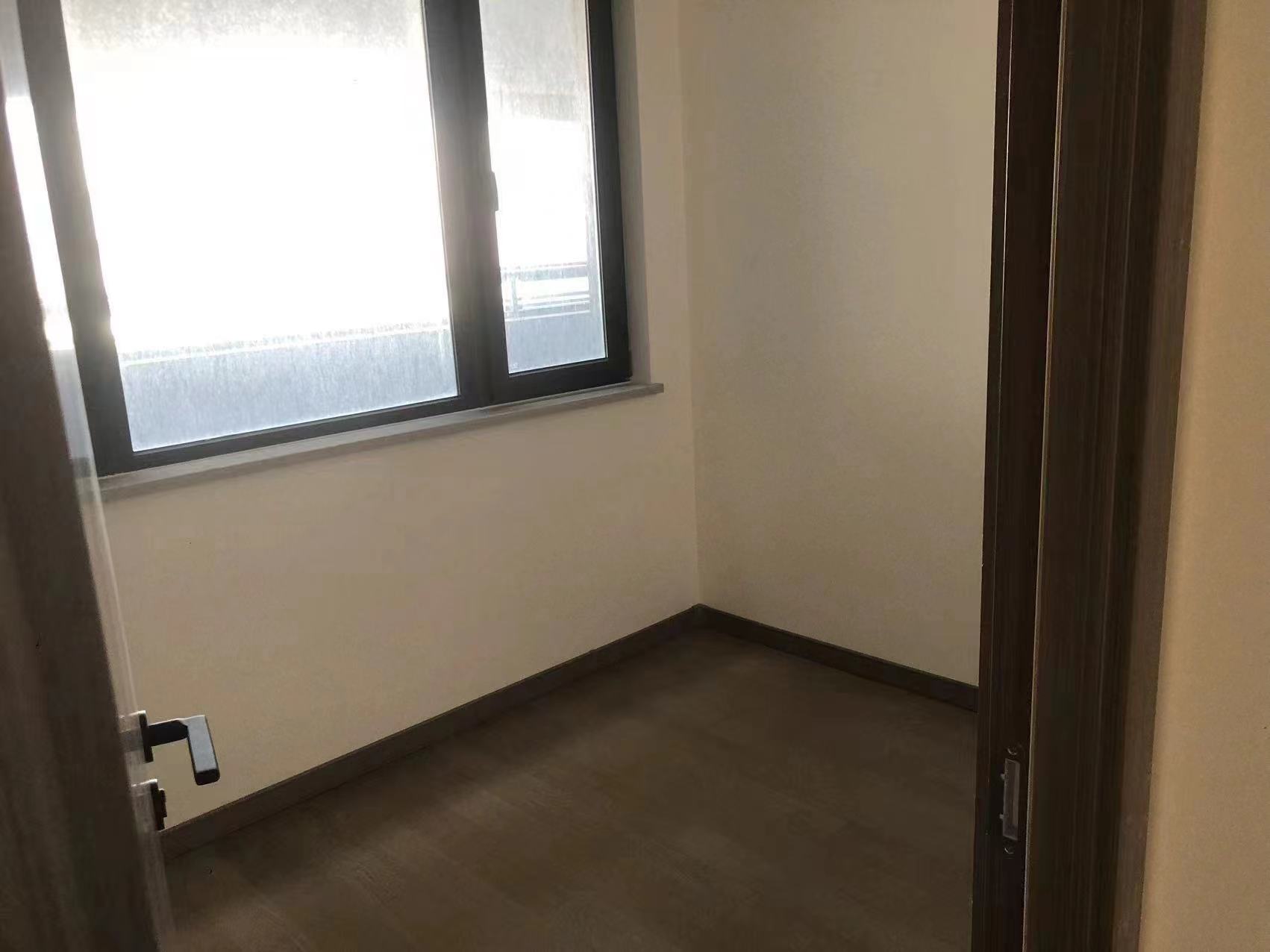 万科翡翠公园 3室2厅1卫 91m&sup2;