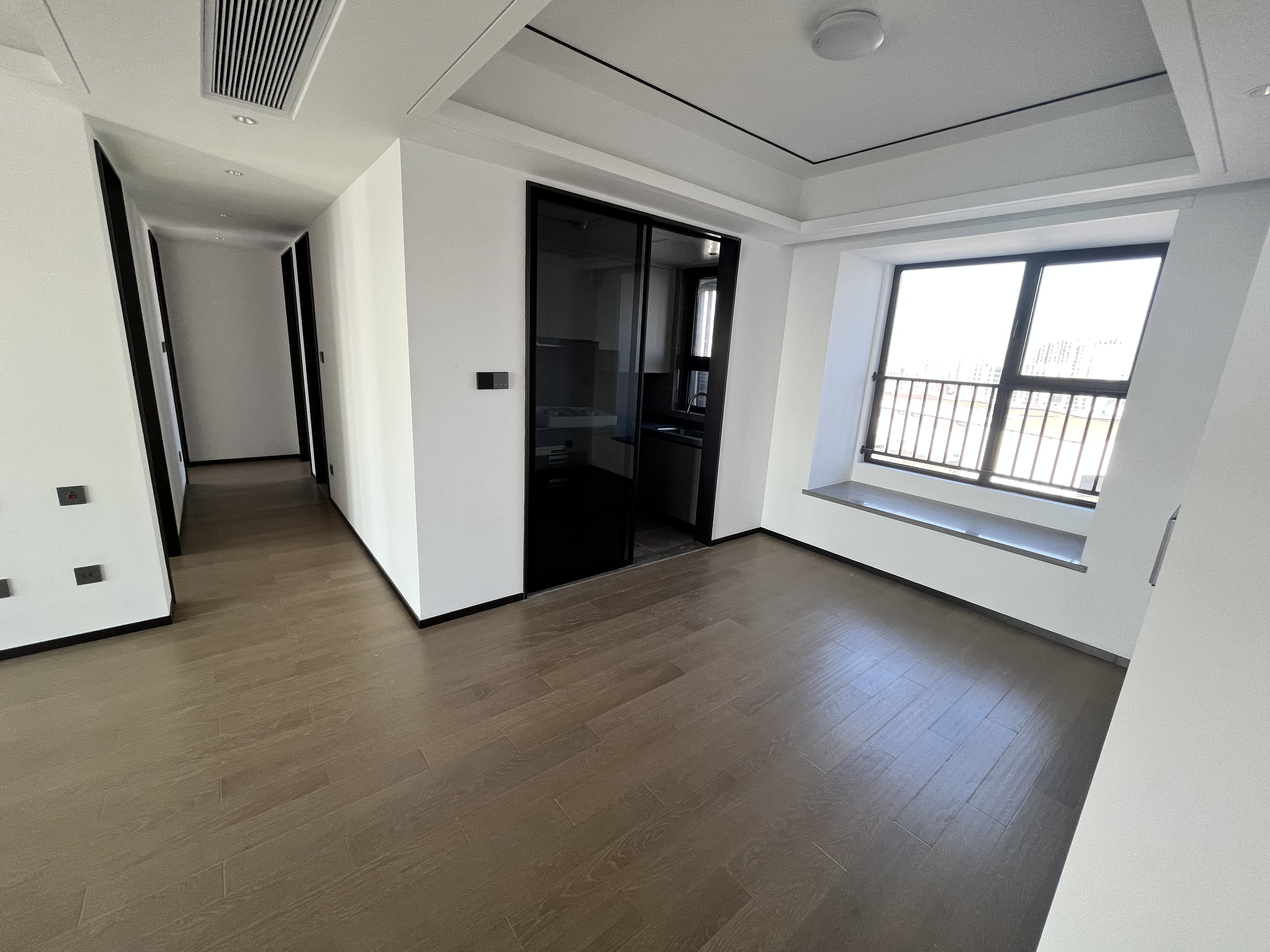 滨江道静园 4室2厅2卫 143m&sup2;