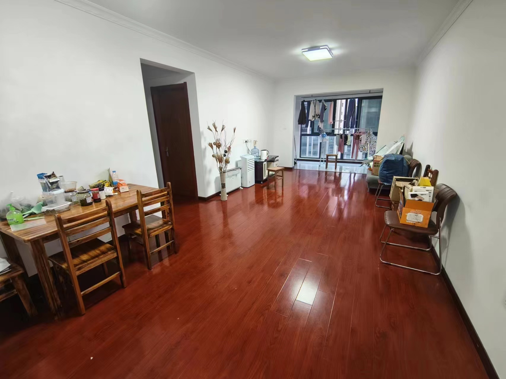 南山国际社区 3室2厅1卫 98m&sup2;