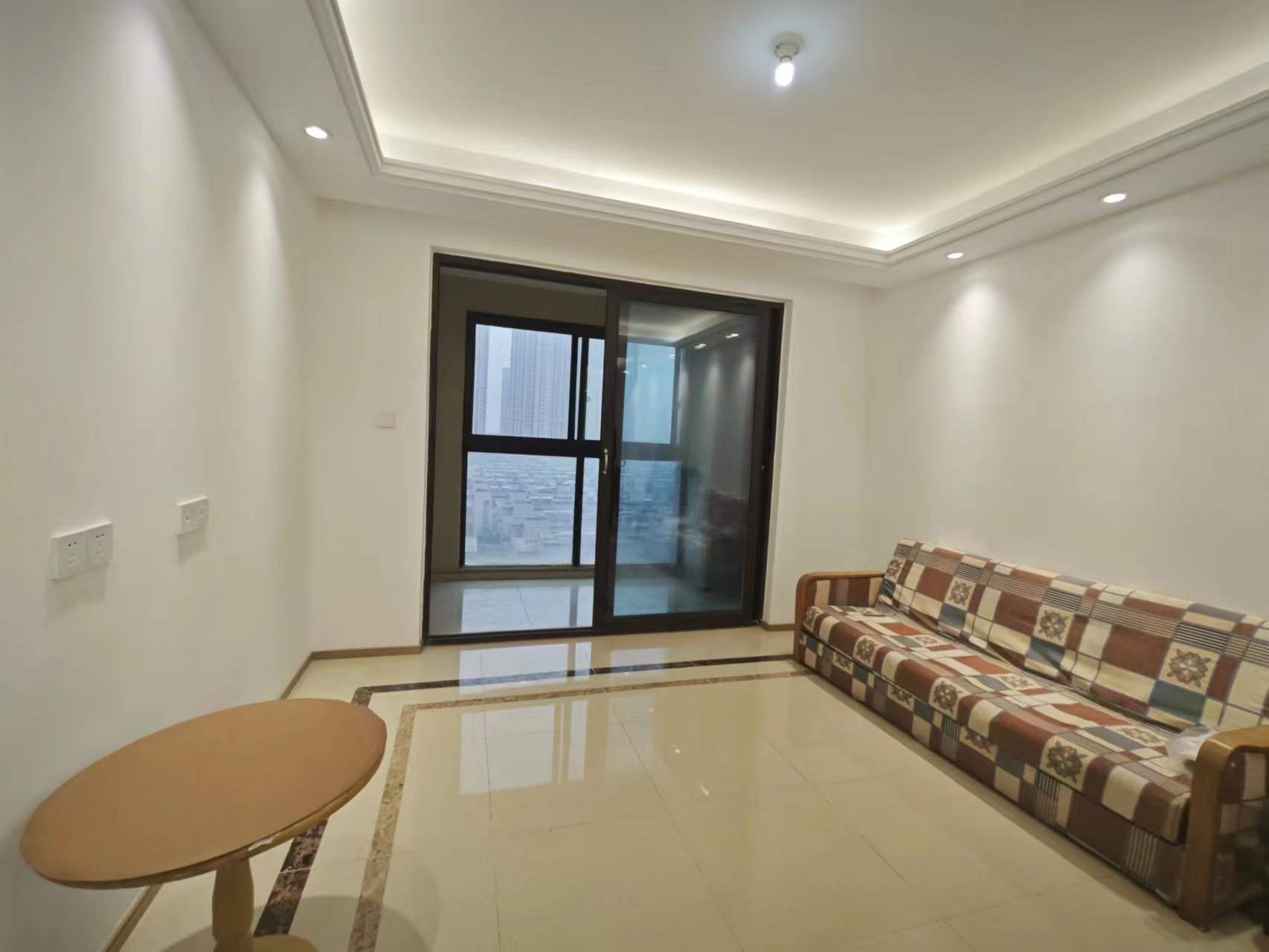 云樾东方 3室2厅1卫 95m²