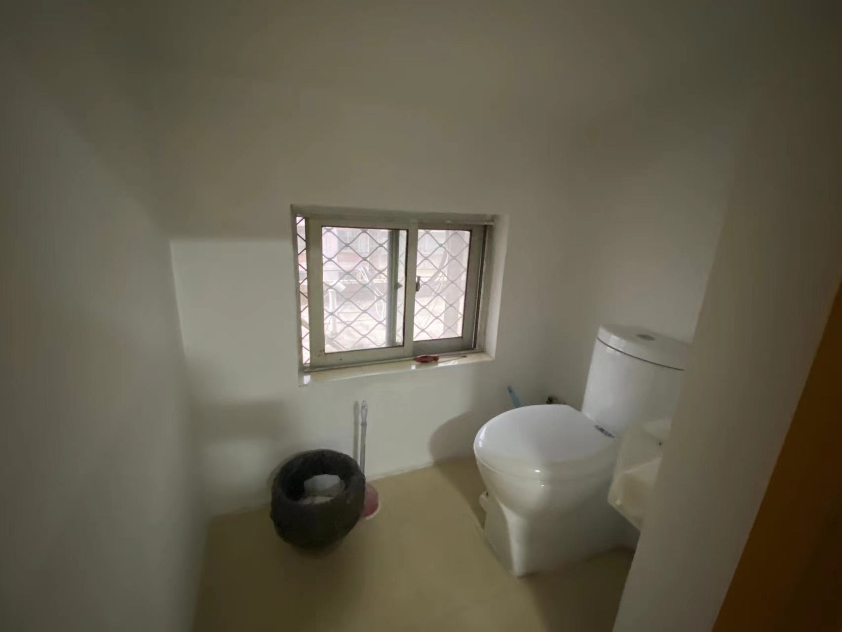 富贵北园 3室2厅2卫 145m&sup2;