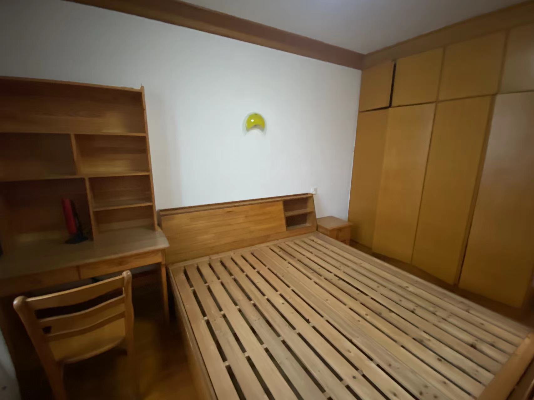 富贵北园 3室2厅2卫 145m&sup2;