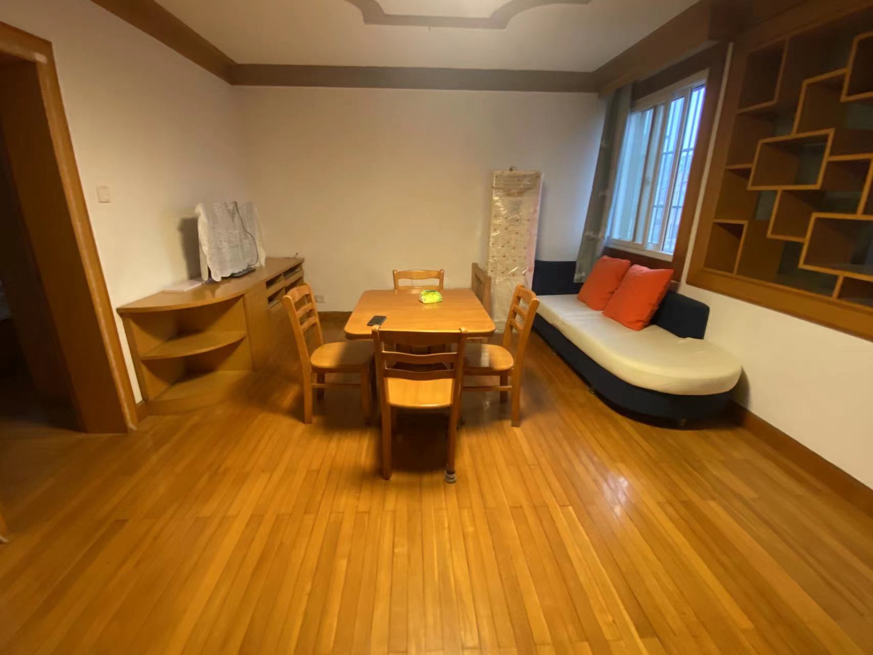 富贵北园 3室2厅2卫 145m&sup2;