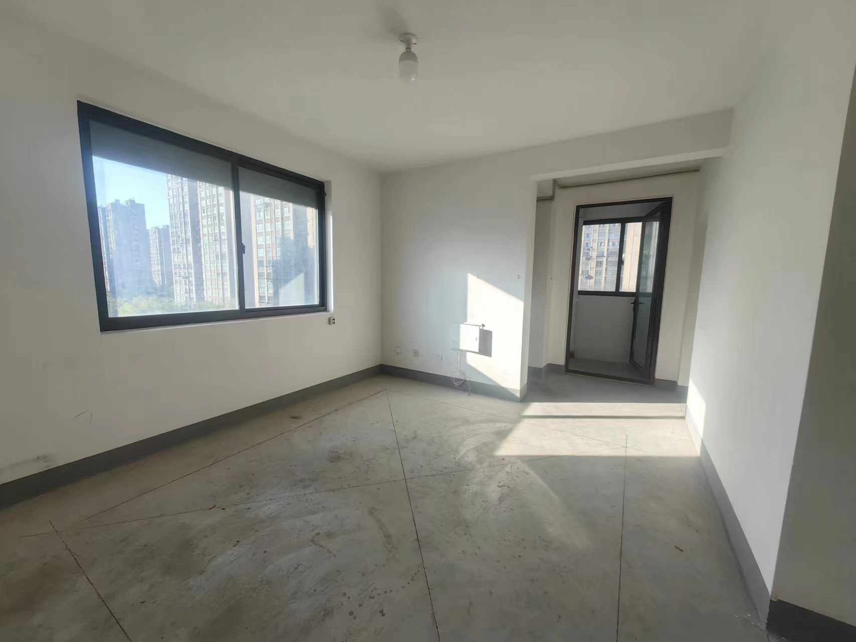 兴石花园 2室1厅1卫 83m&sup2;