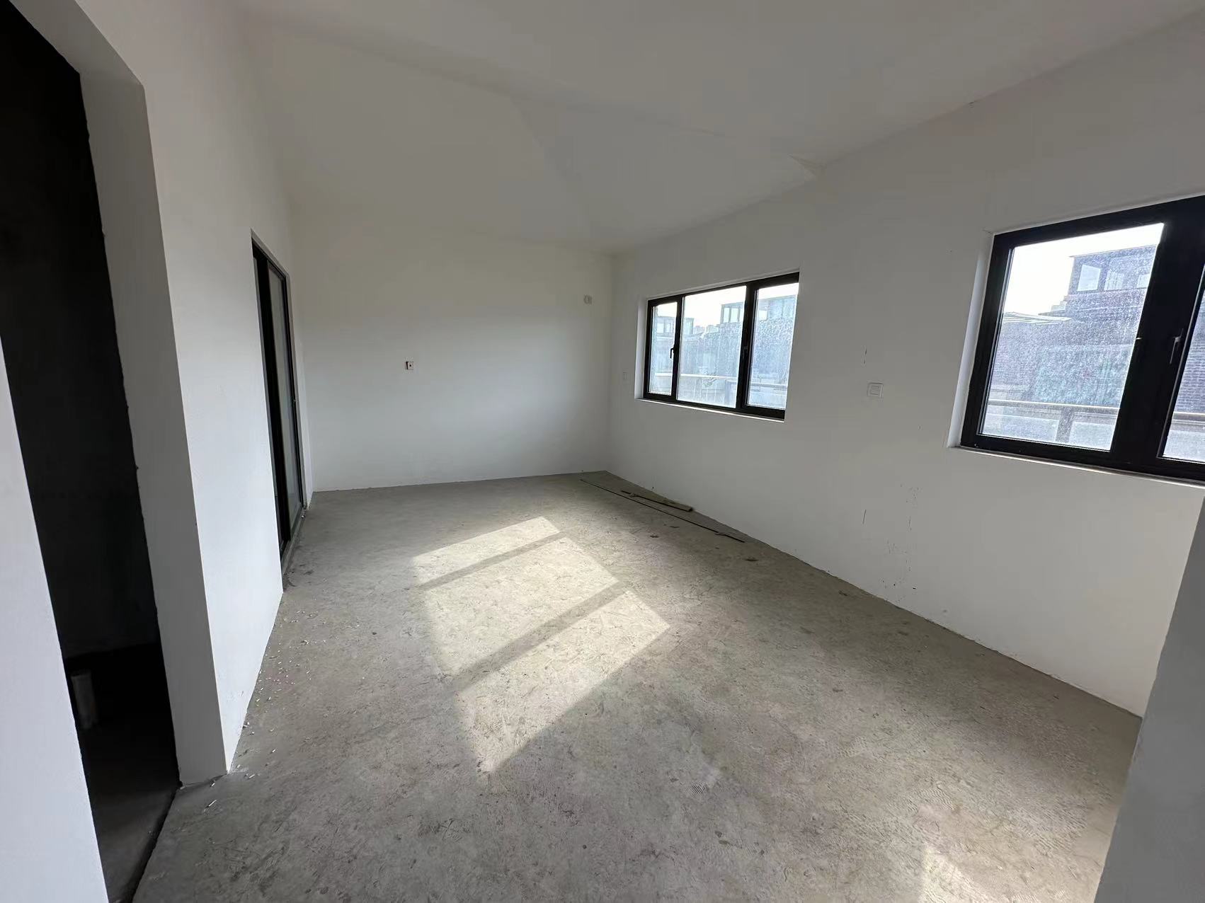 盛和九里香堤二期 4室2厅3卫 295.00m&sup2;