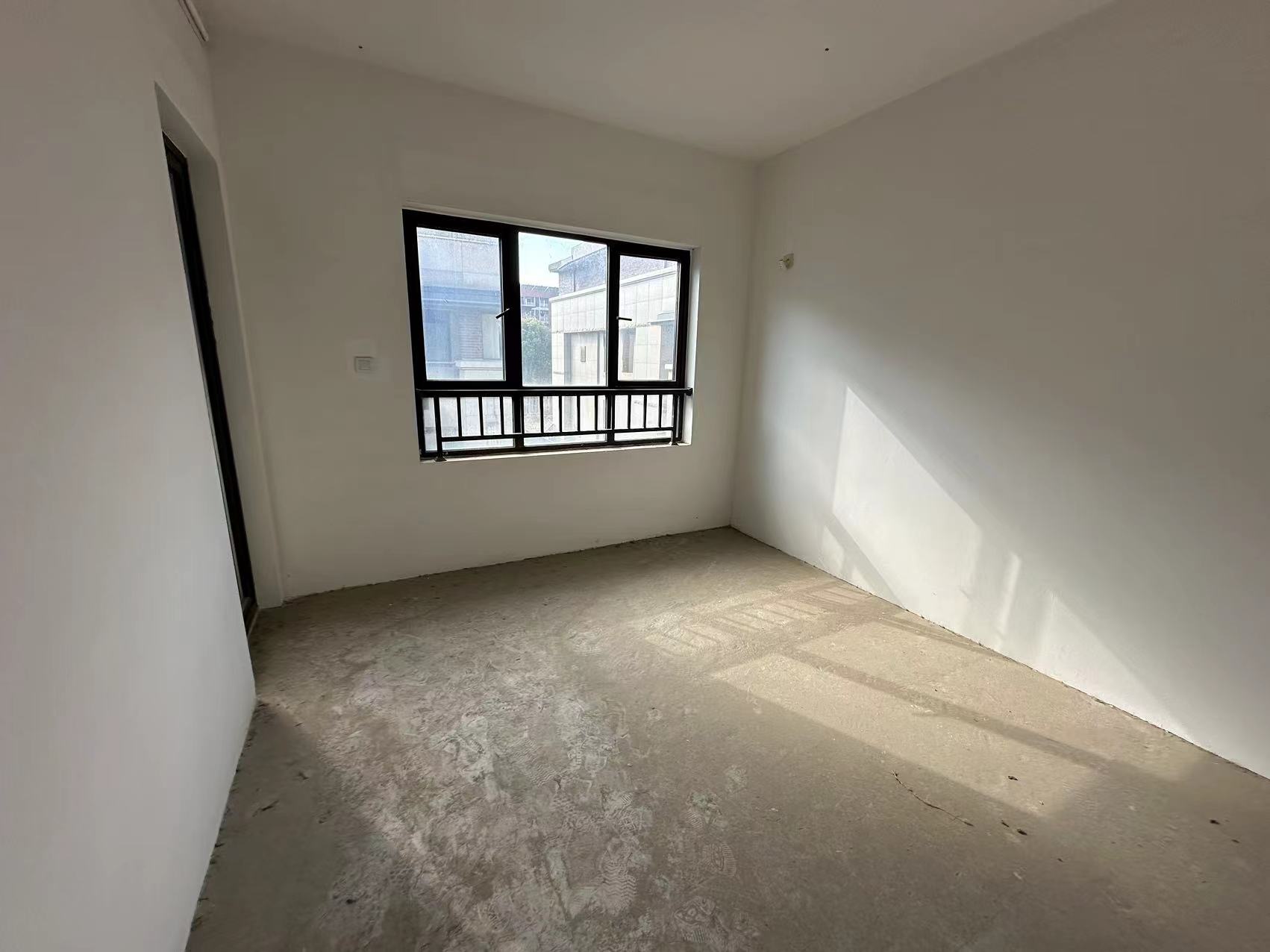 盛和九里香堤二期 4室2厅3卫 295.00m&sup2;