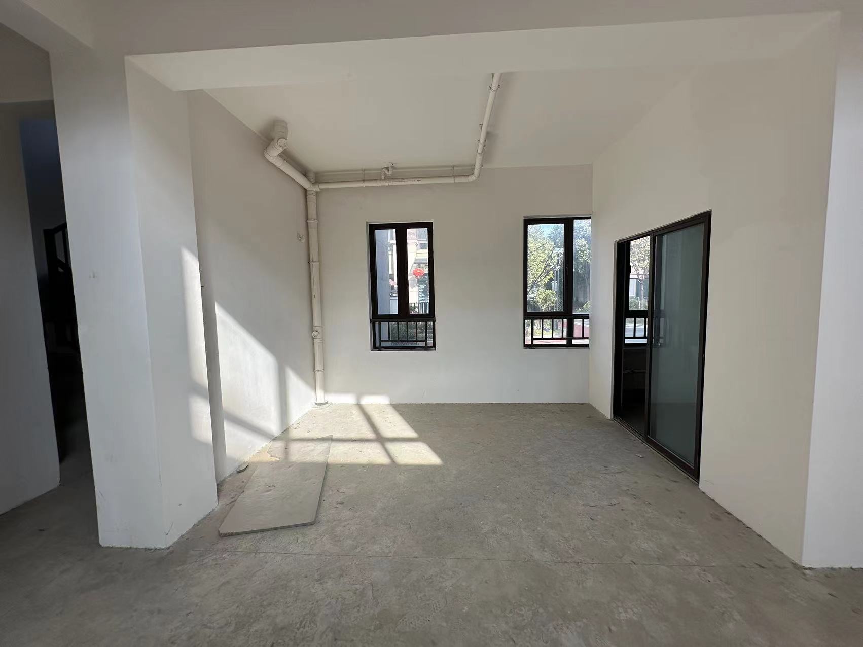 盛和九里香堤二期 4室2厅3卫 295.00m&sup2;