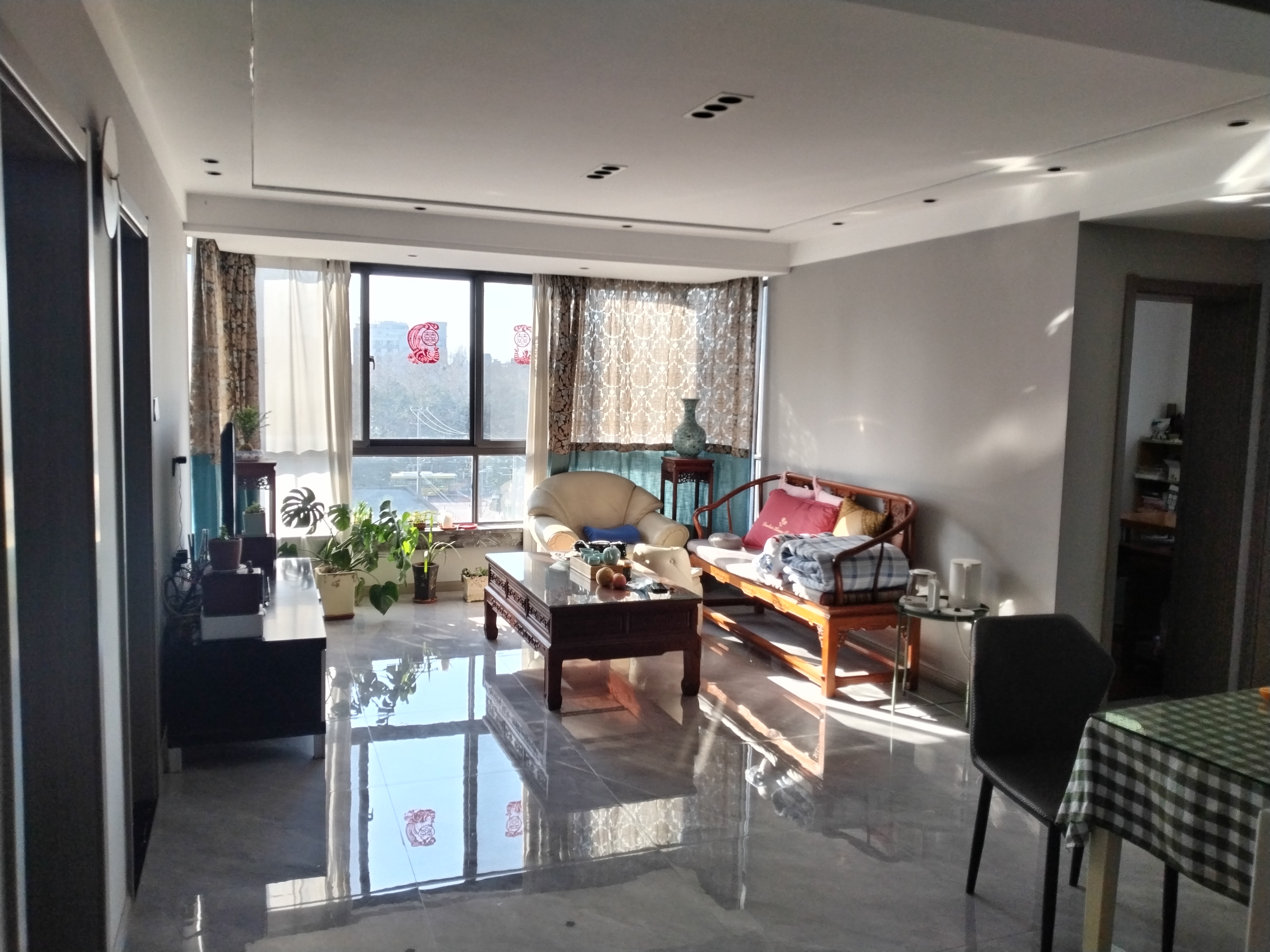 莲花苑 6室2厅2卫 98.37m&sup2;