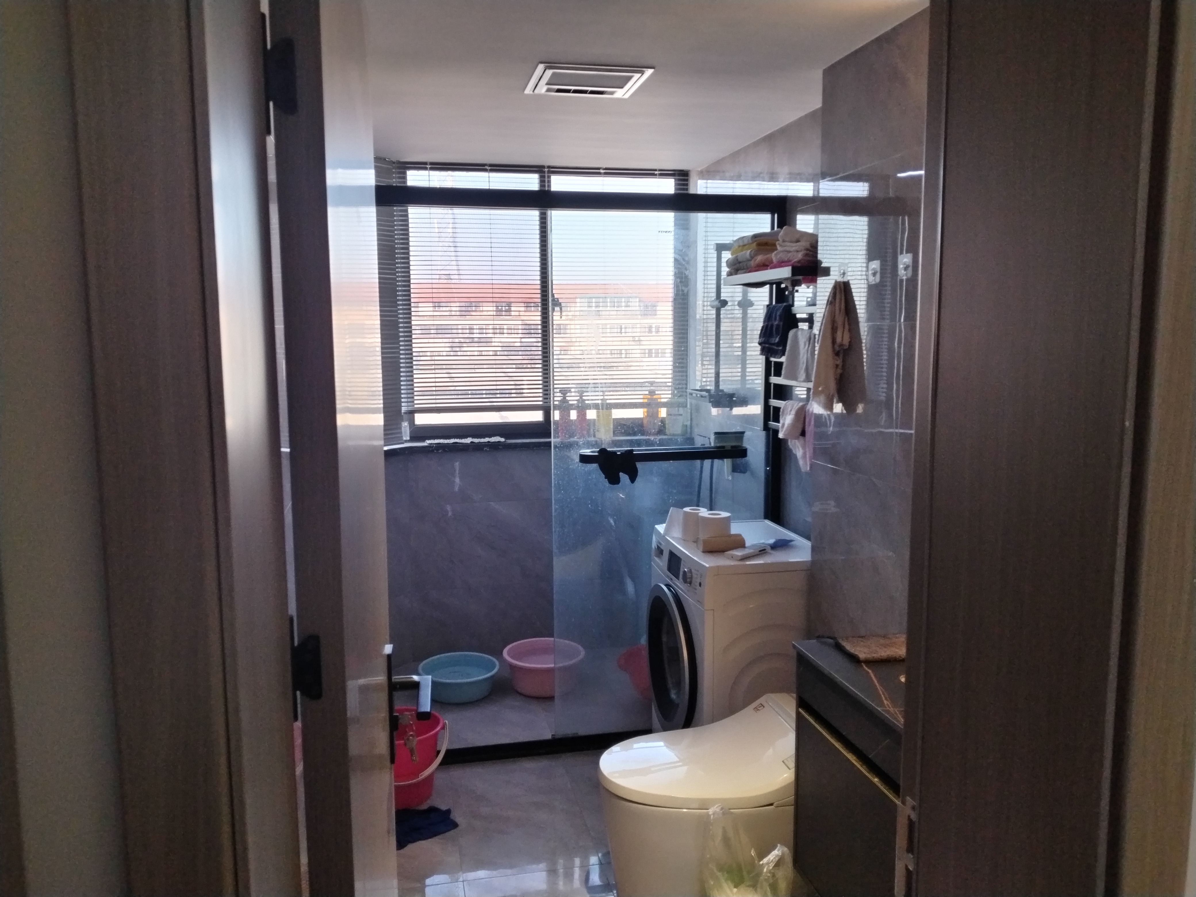 莲花苑 6室2厅2卫 98.37m&sup2;