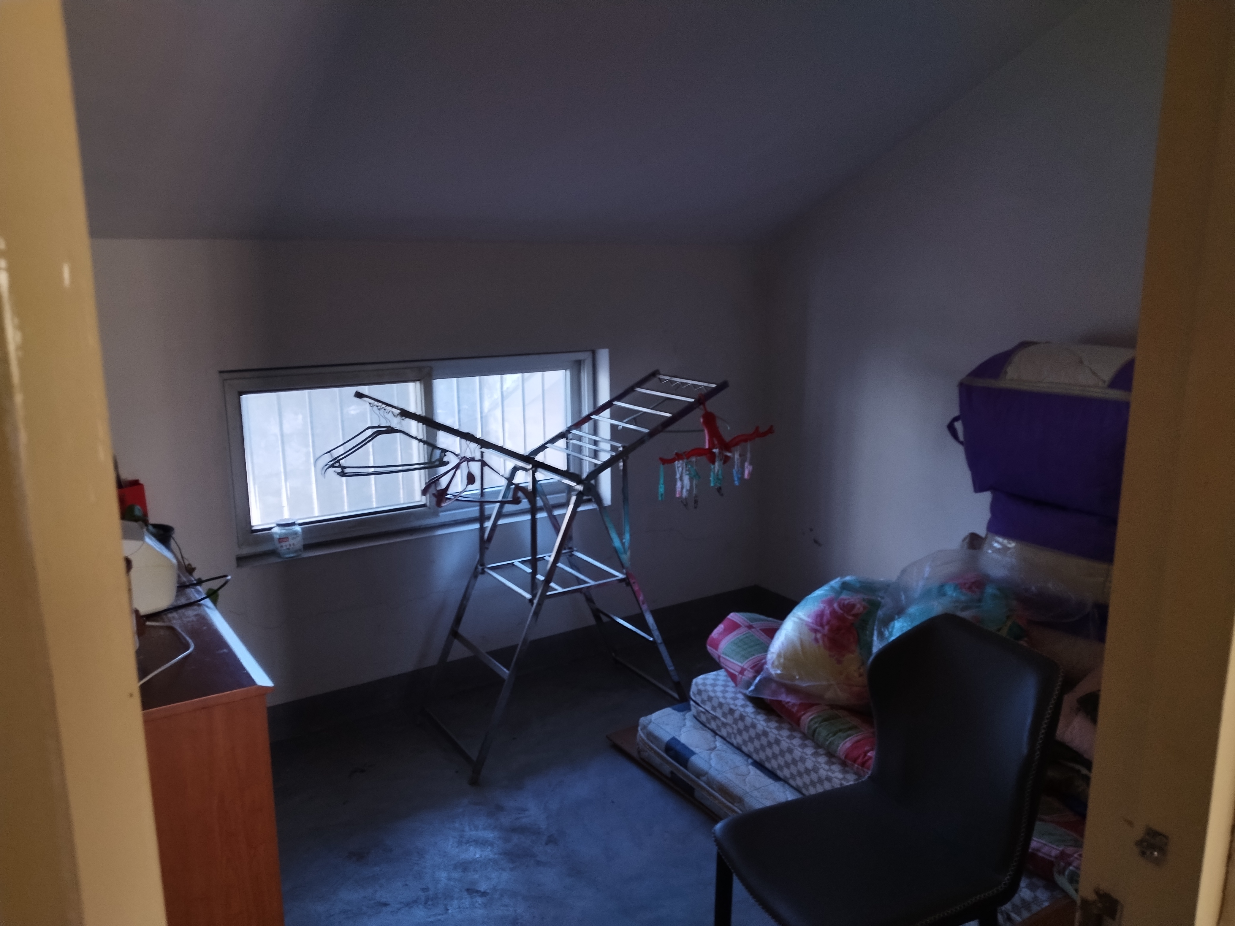 莲花苑 6室2厅2卫 98.37m&sup2;