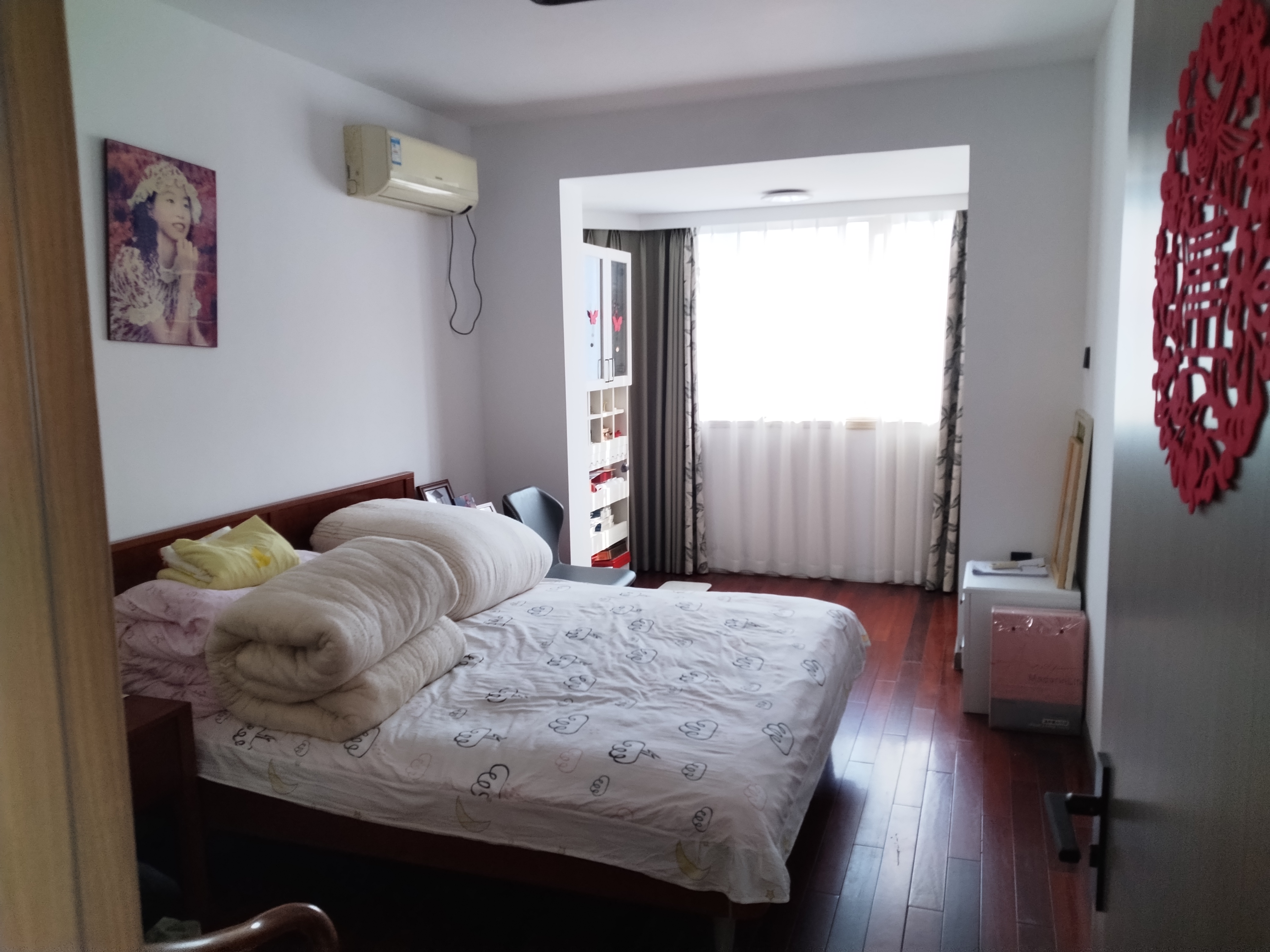 莲花苑 6室2厅2卫 98.37m&sup2;