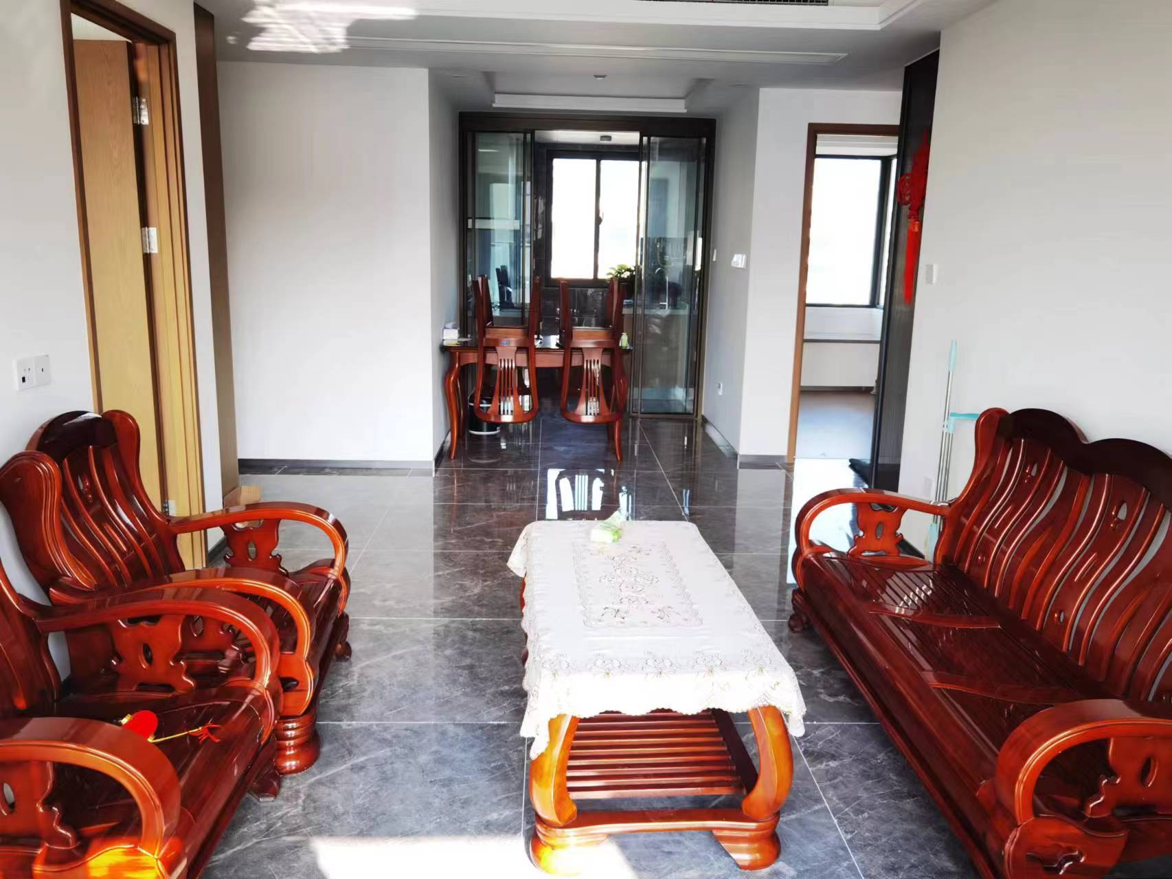 远创宸樾 3室2厅1卫 99.6m²