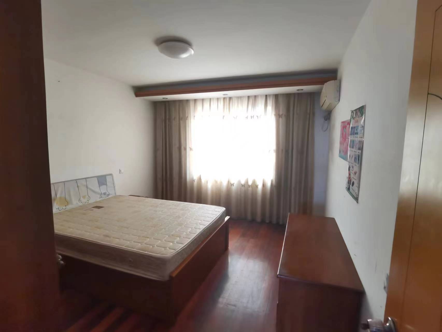 金鑫苑 4室1厅1卫 165m&sup2;