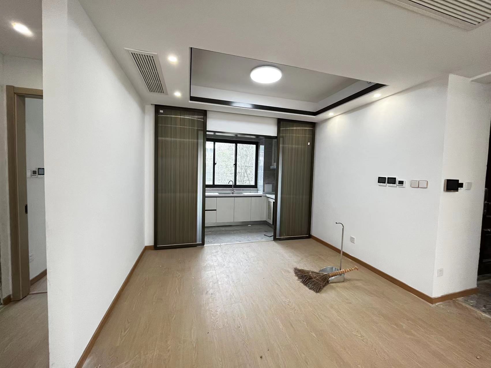远创东樾 4室2厅2卫 320.00m&sup2;