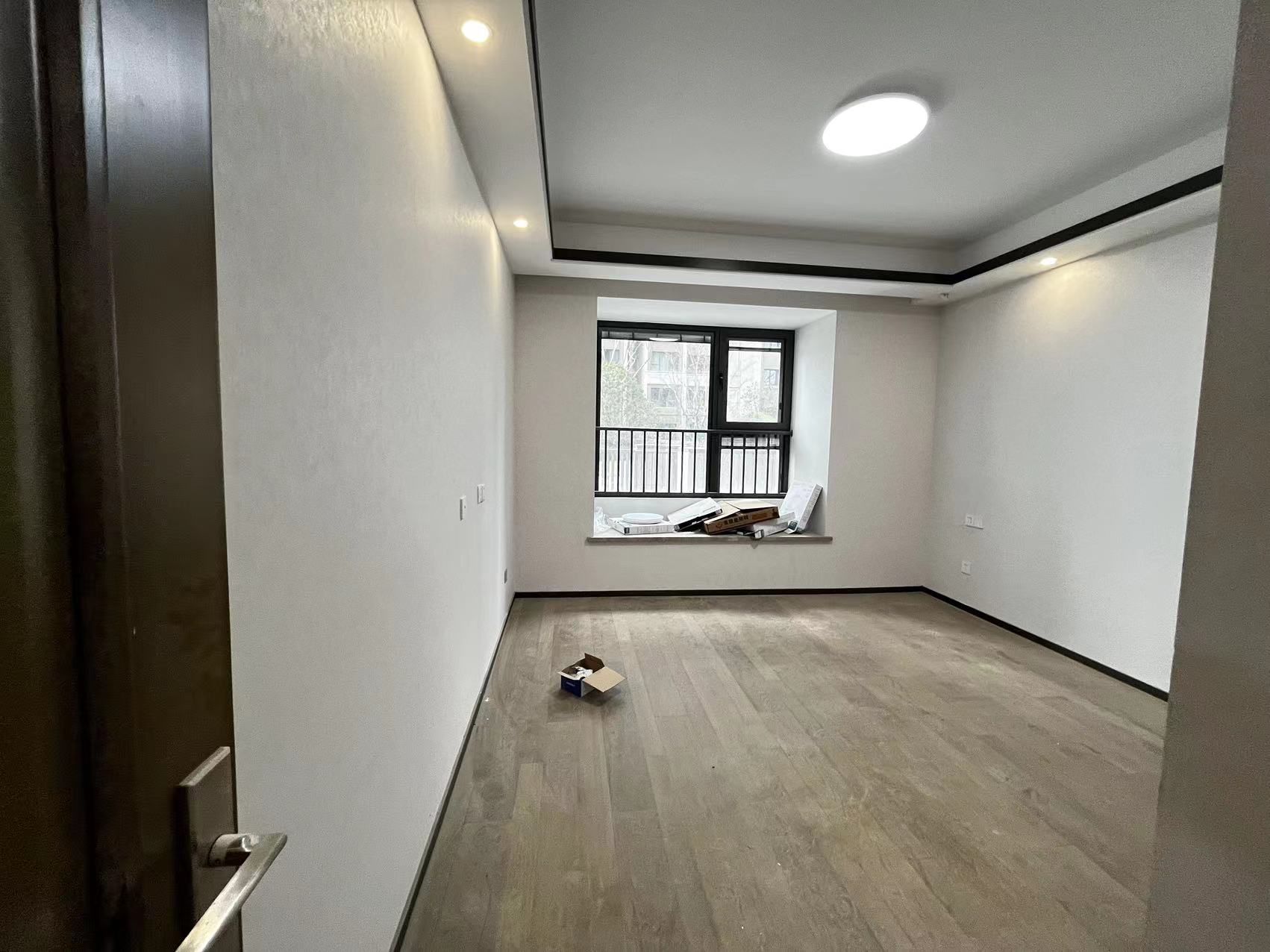 远创东樾 4室2厅2卫 320.00m&sup2;