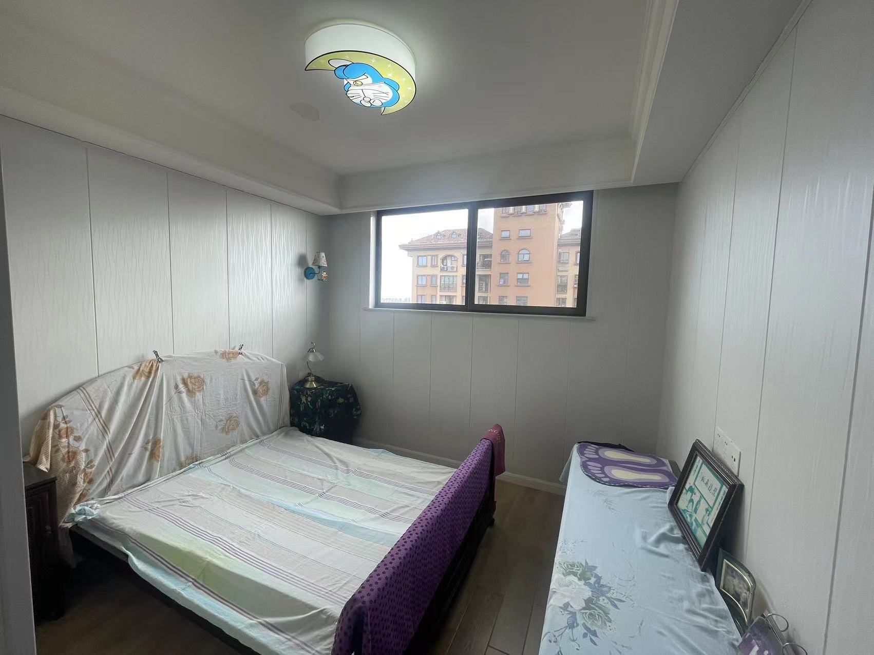 华强城 3室2厅2卫 124.48m²