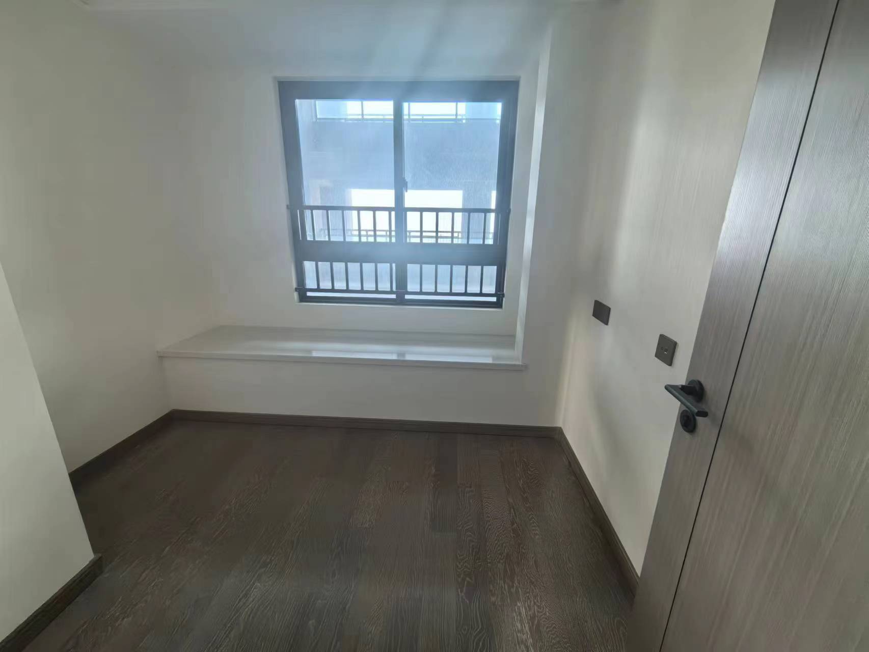 万科未来之光 3室2厅1卫 100m&sup2;