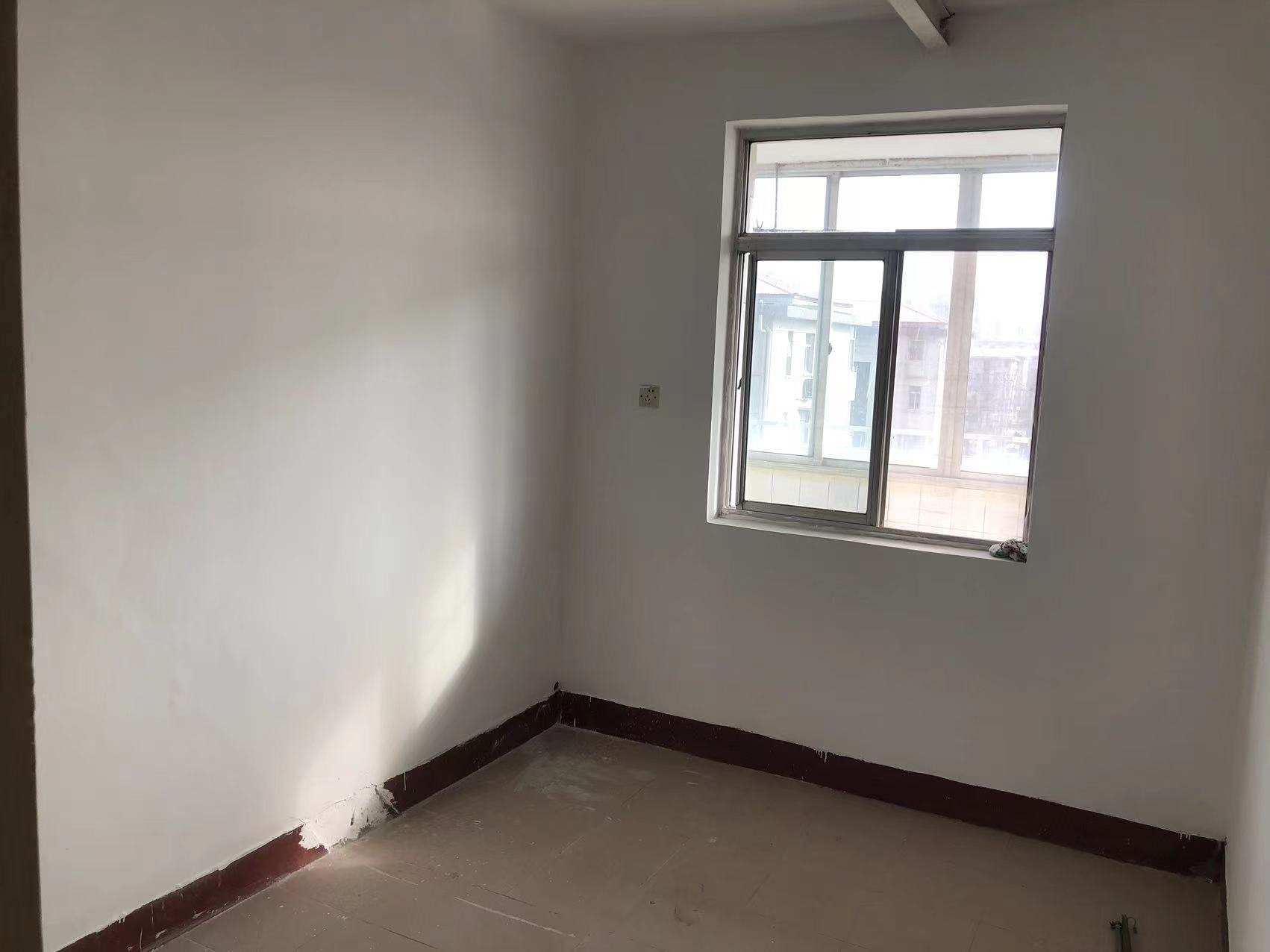 虹桥新村(朝霞路) 3室1厅1卫 94.00m&sup2;